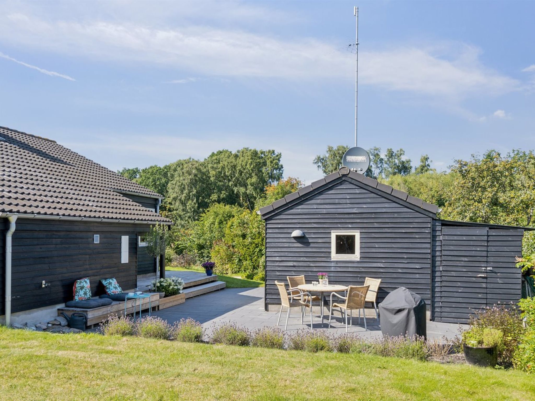 "Henrika" - 300m from the sea-Outside