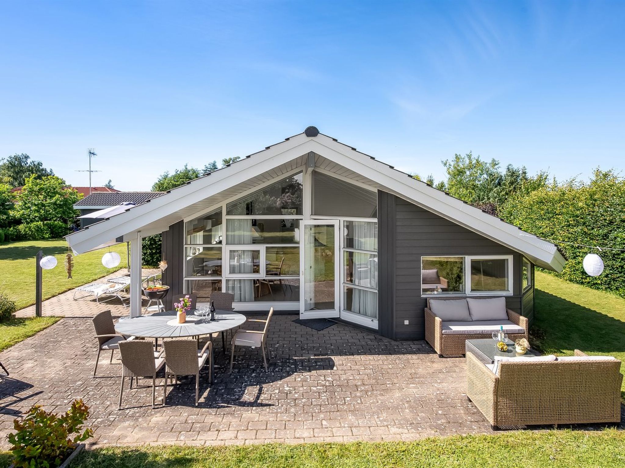 "Kristanna" - 1.2km from the sea