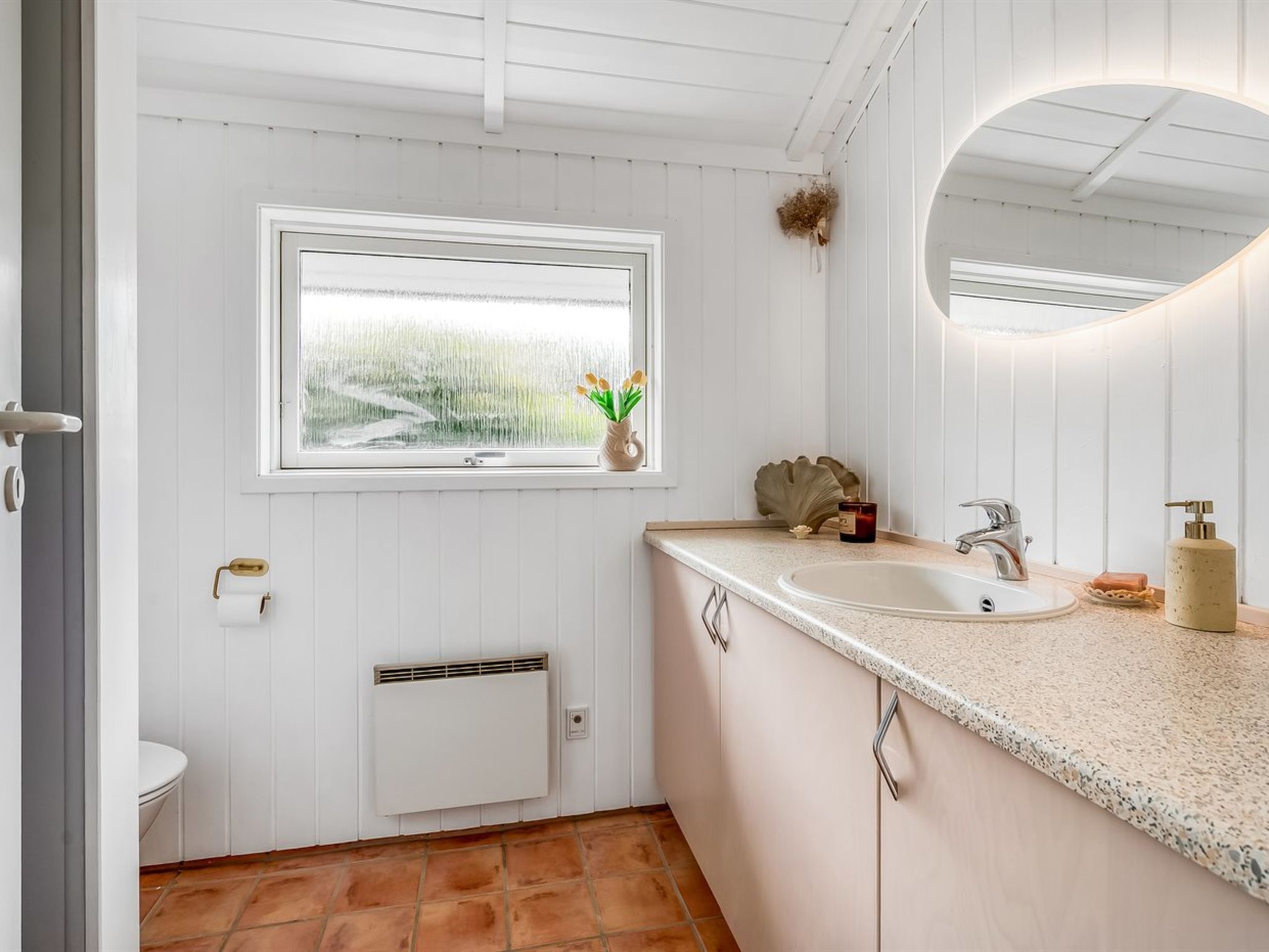 "Kristanna" - 1.2km from the sea - Binnen