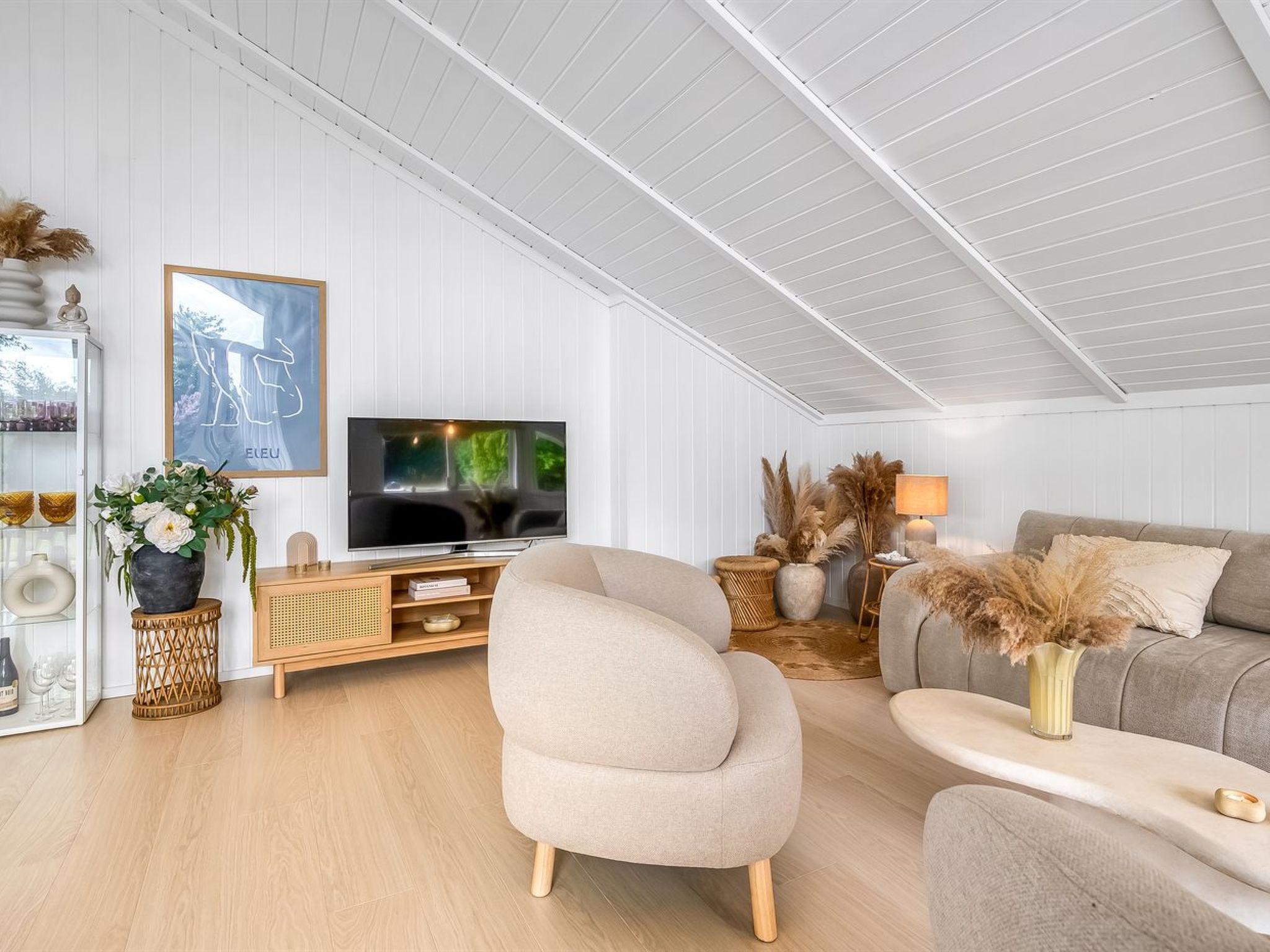 "Kristanna" - 1.2km from the sea - Binnen