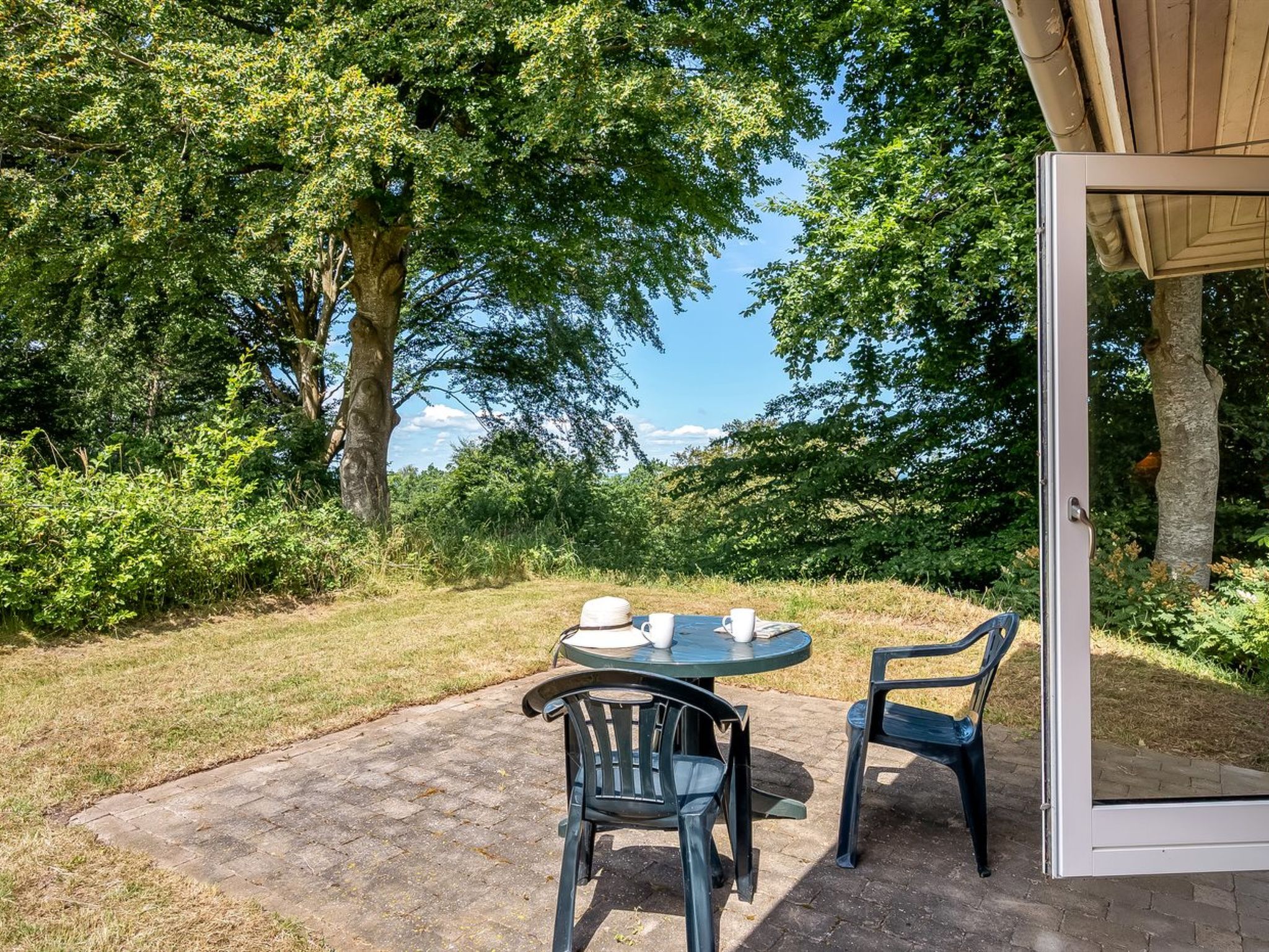 "Aagot" - 250m from the sea - Buiten