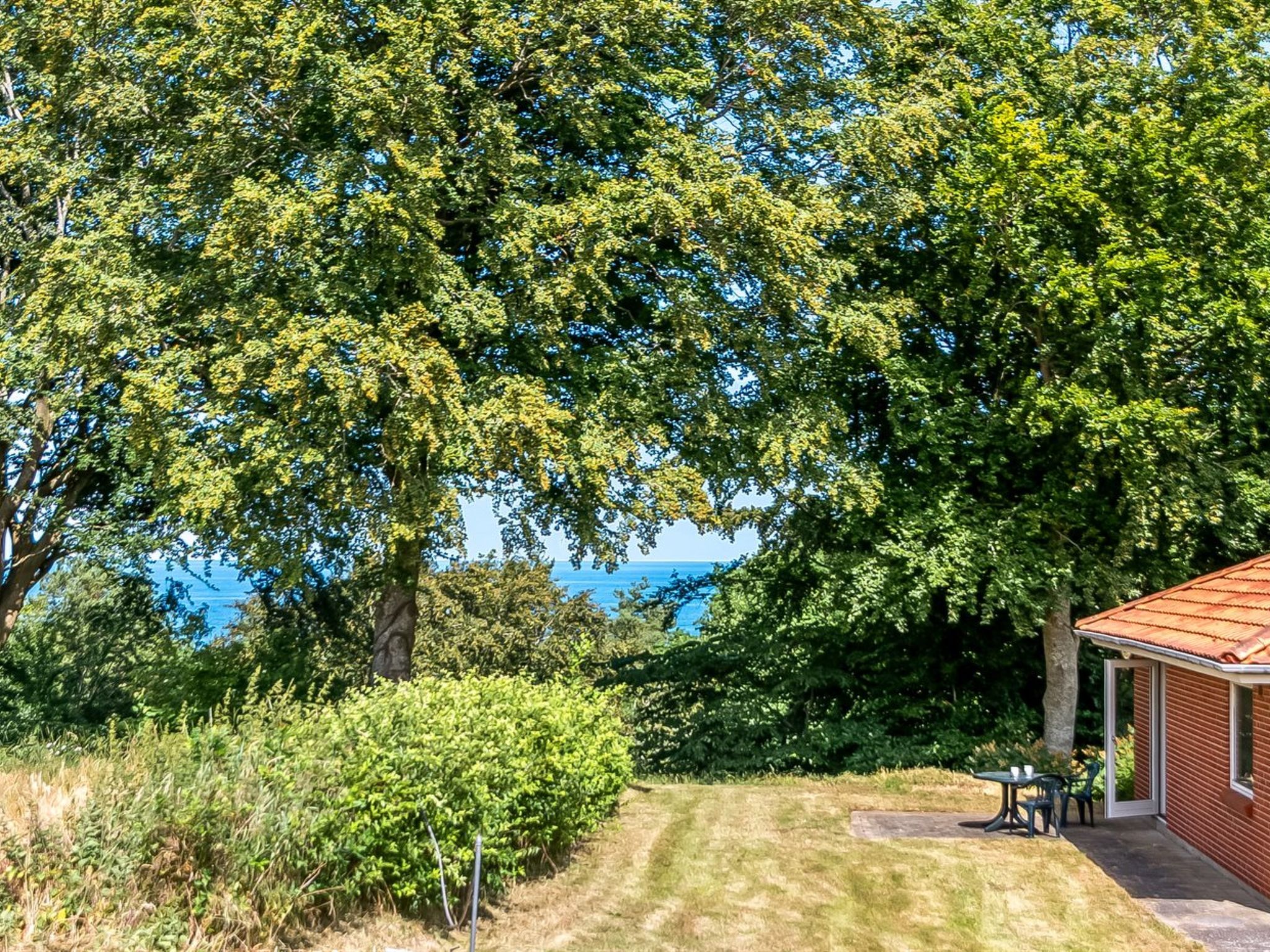 "Aagot" - 250m from the sea - Buiten