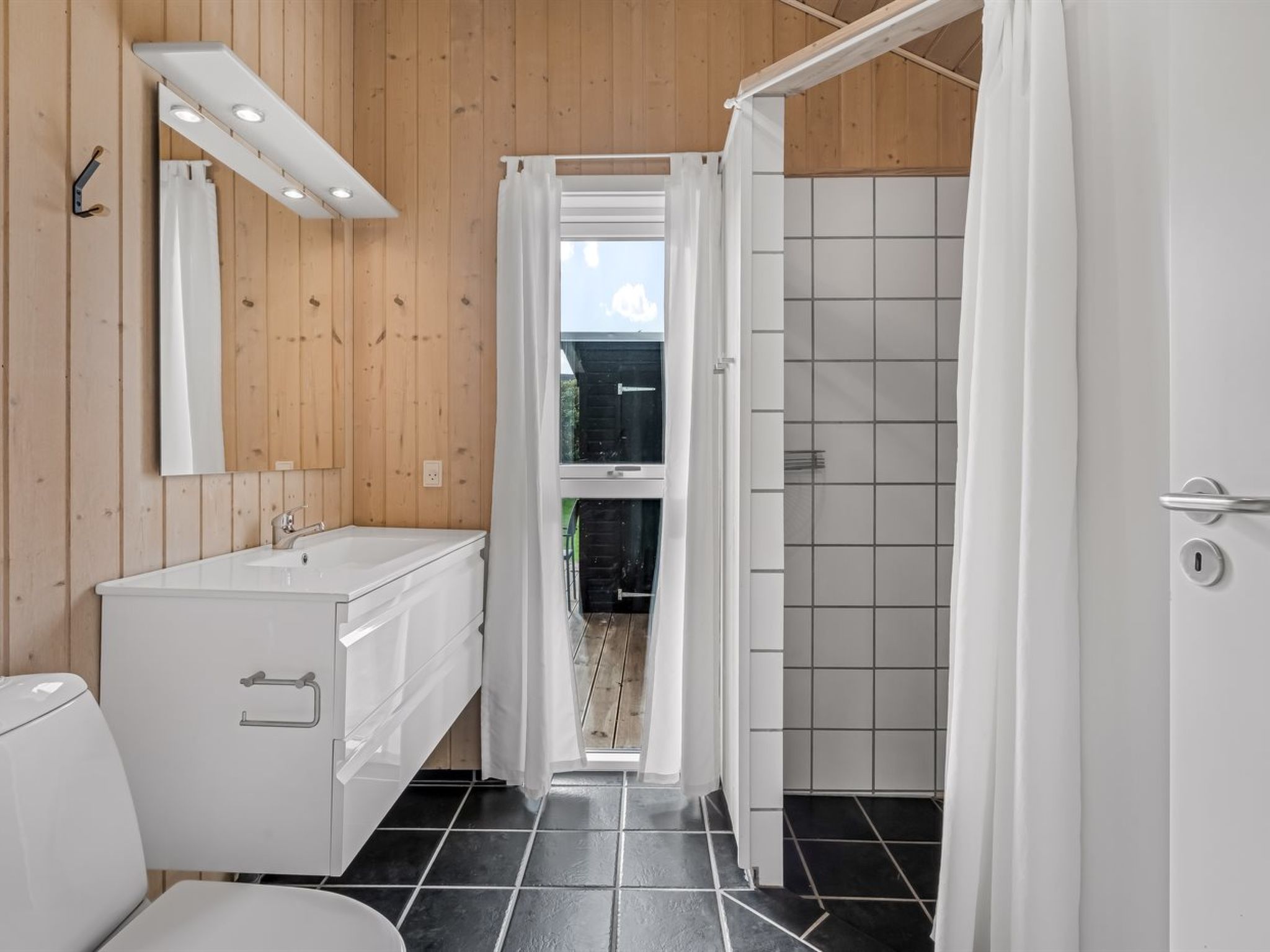 "Taneli" - 400m from the sea - Drinnen