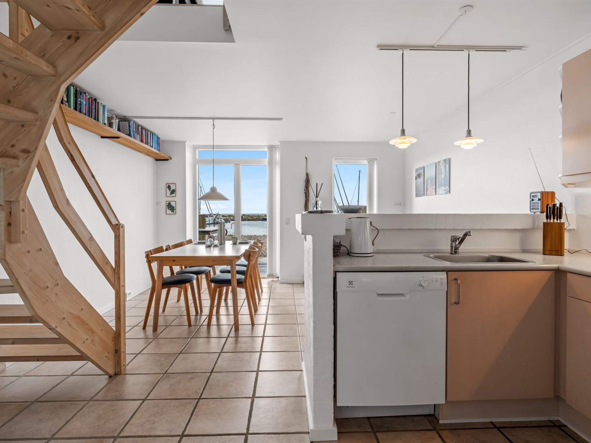 "Jela" - 10m from the sea - Drinnen
