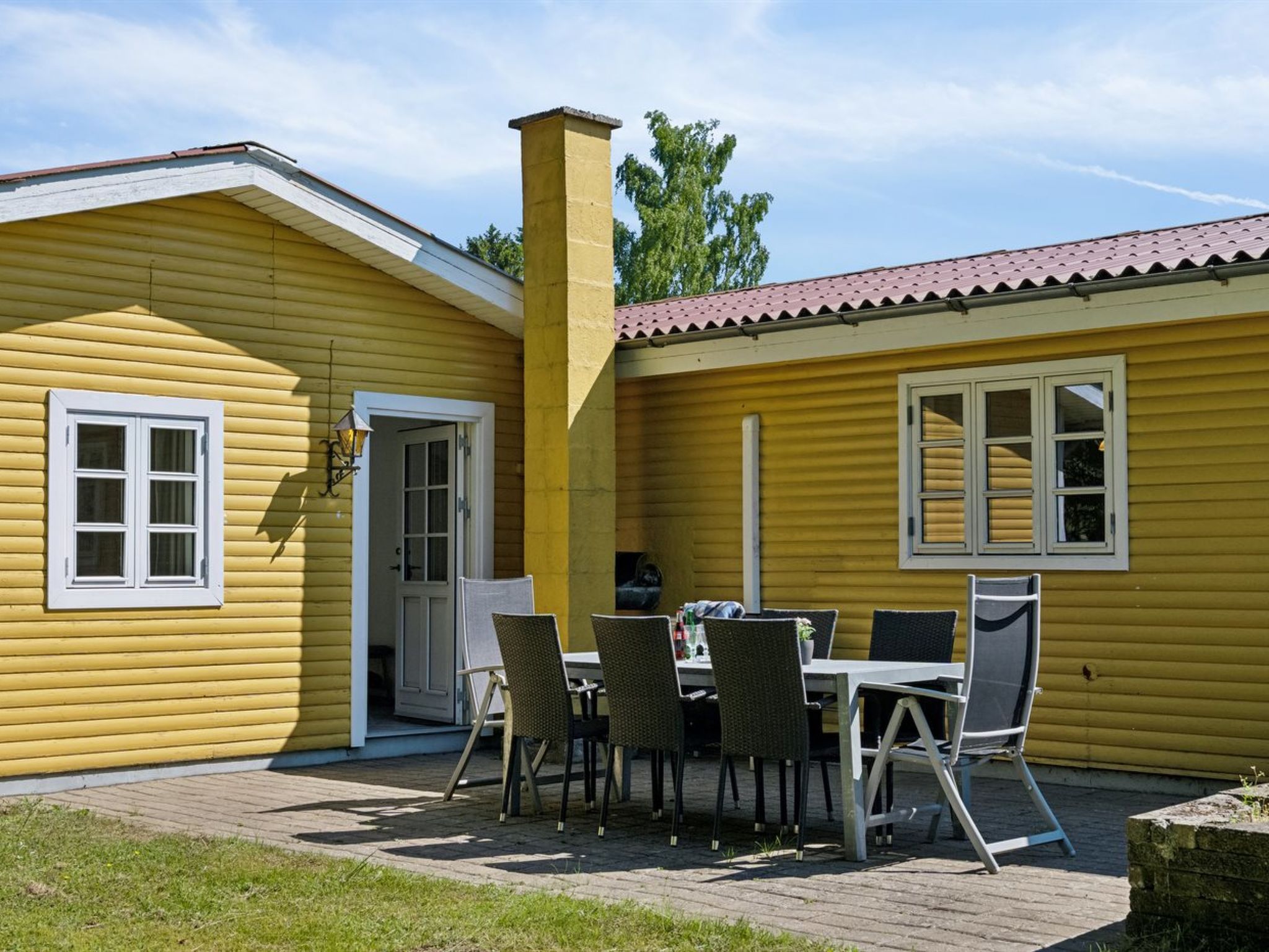 "Senija" - 6.5km from the sea-Buiten