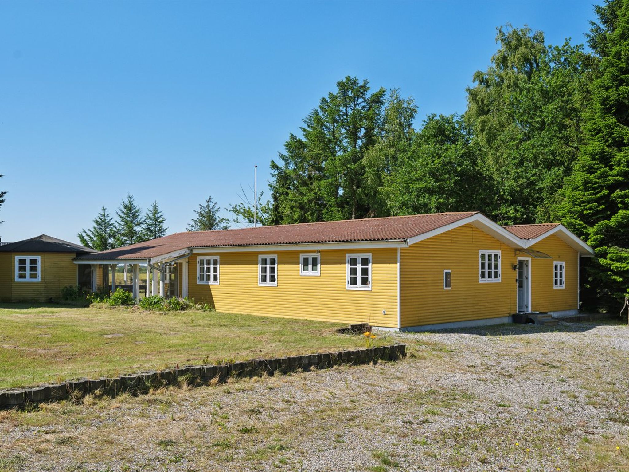 "Senija" - 6.5km from the sea - Outside