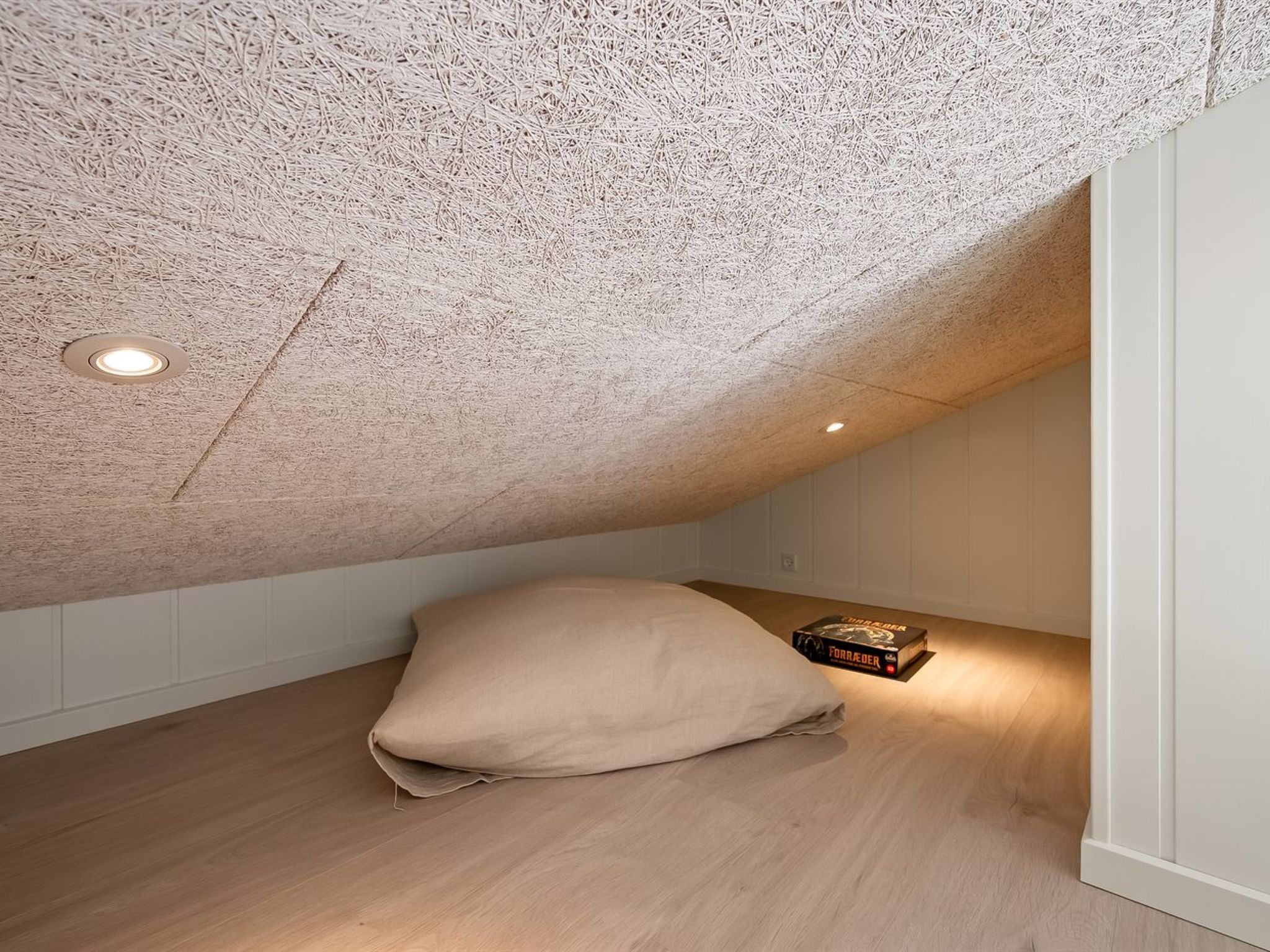 "Junis" - 900m from the sea - Binnen