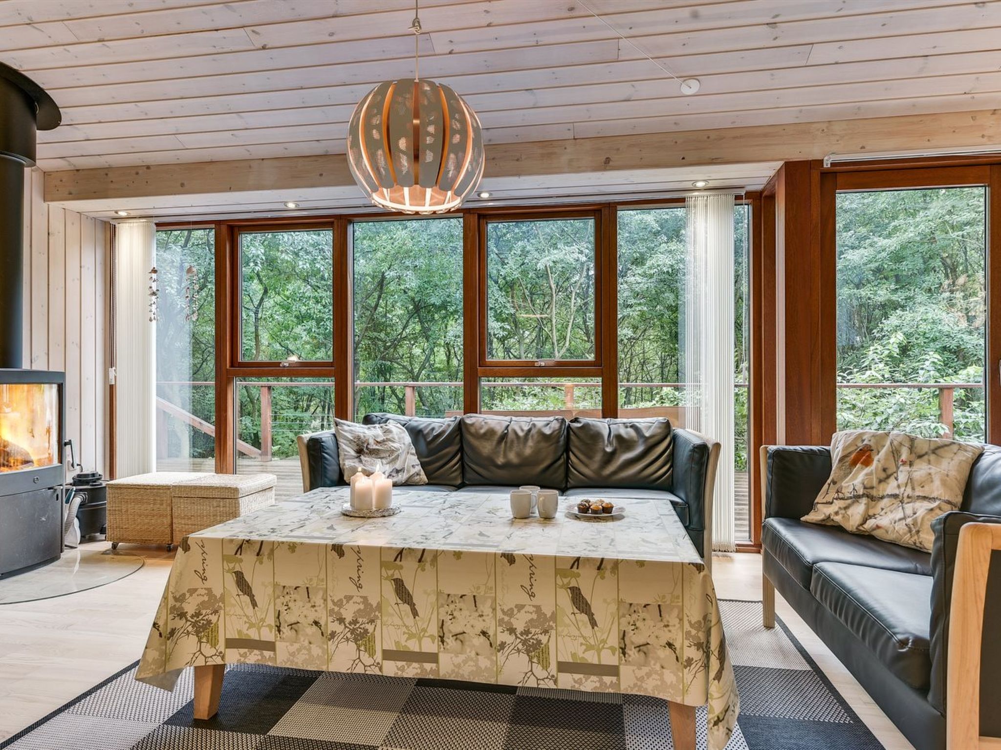 "Nelie" - 40km from the sea - Binnen