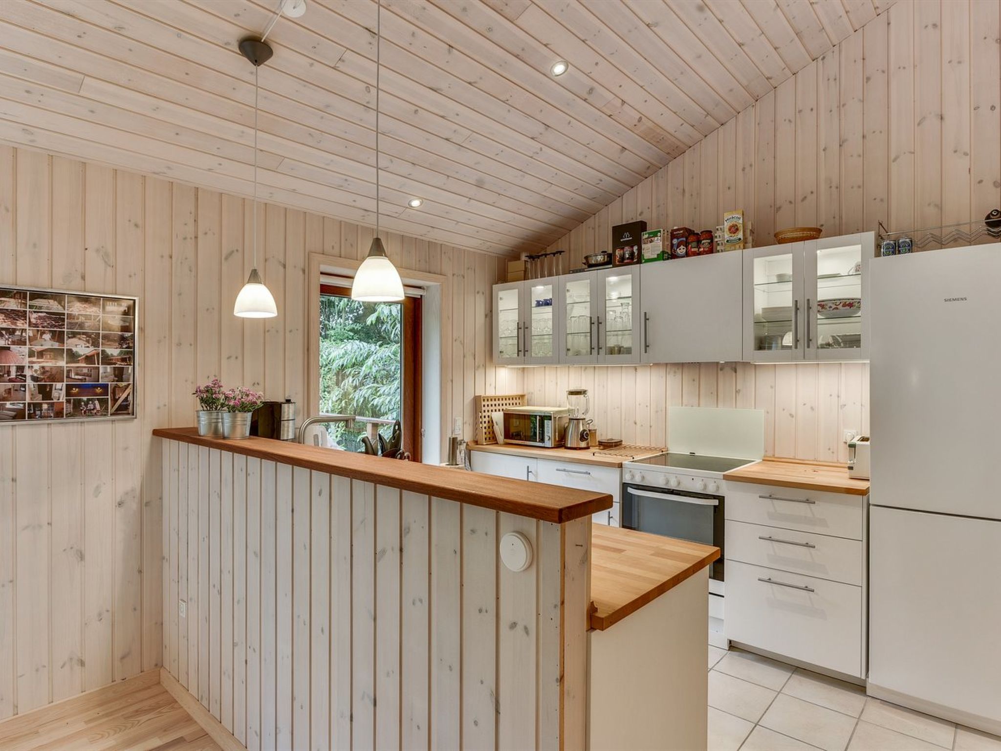 "Nelie" - 40km from the sea - Binnen