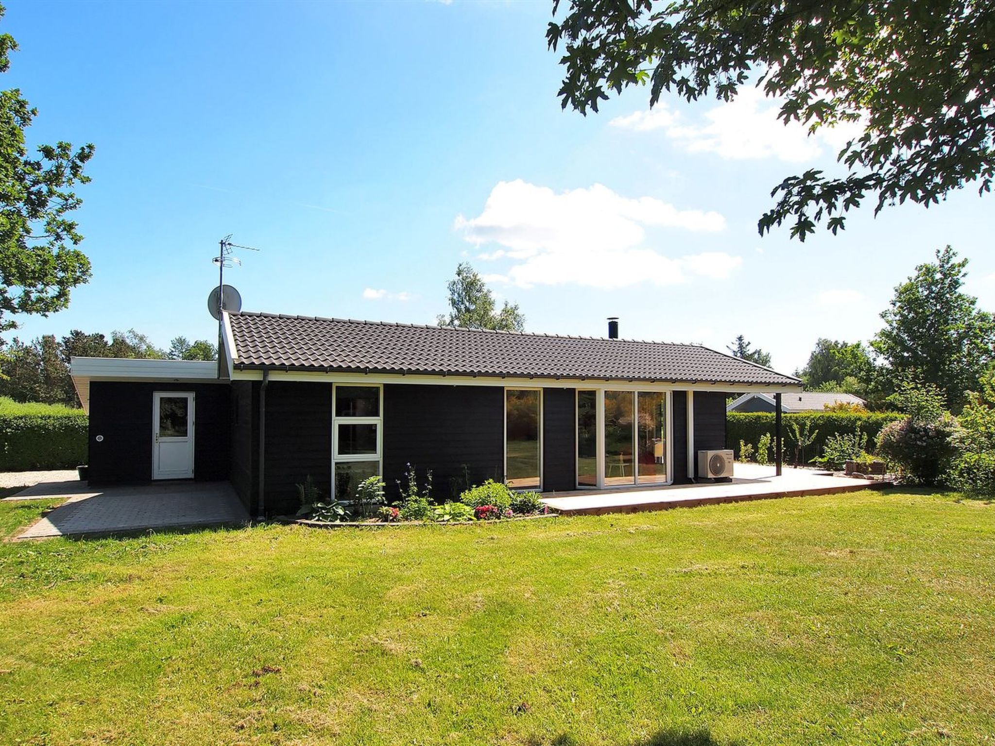 "Swale" - 500m from the sea-Buiten