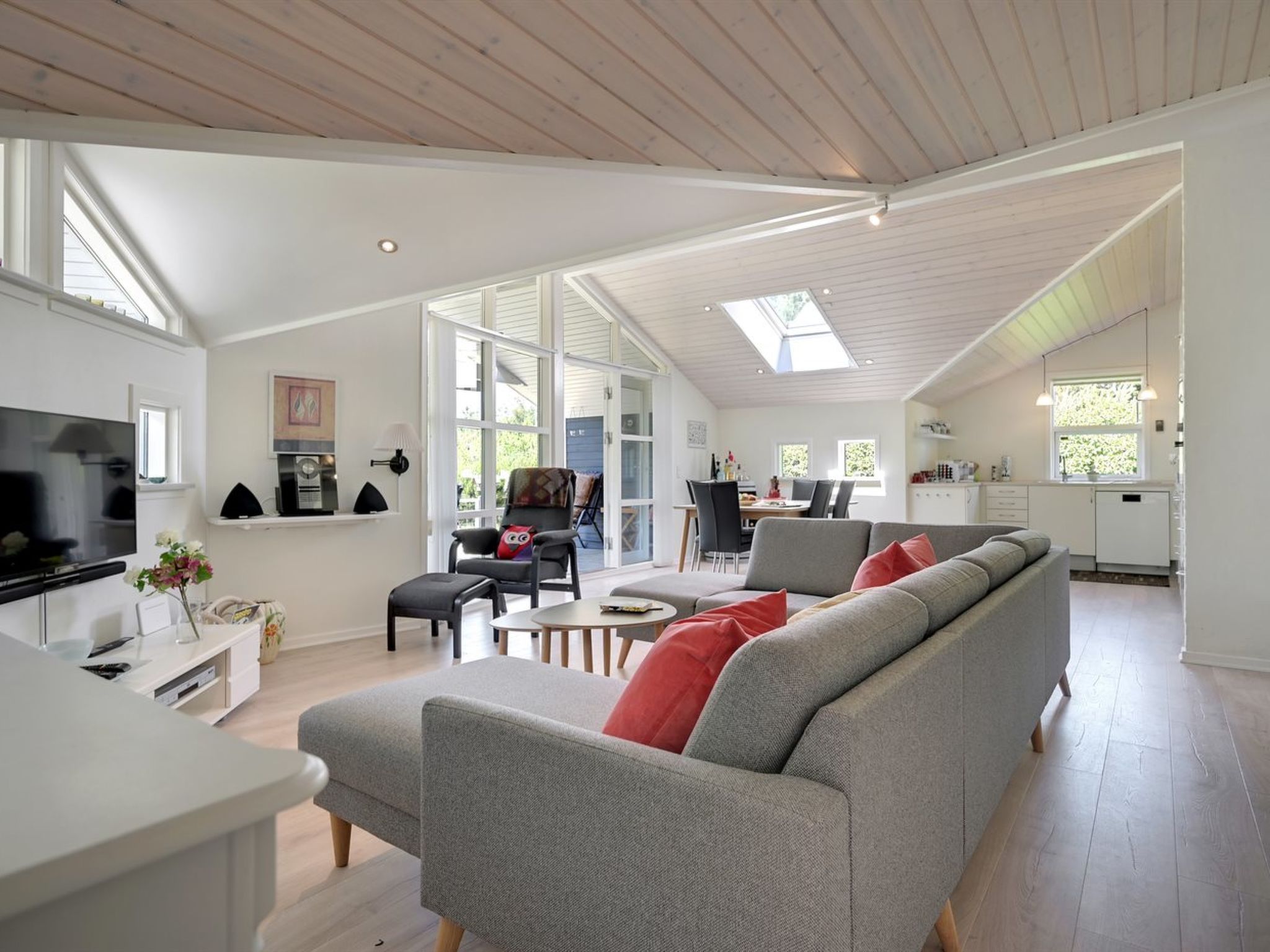 "Waltraud" - 500m from the sea - Binnen