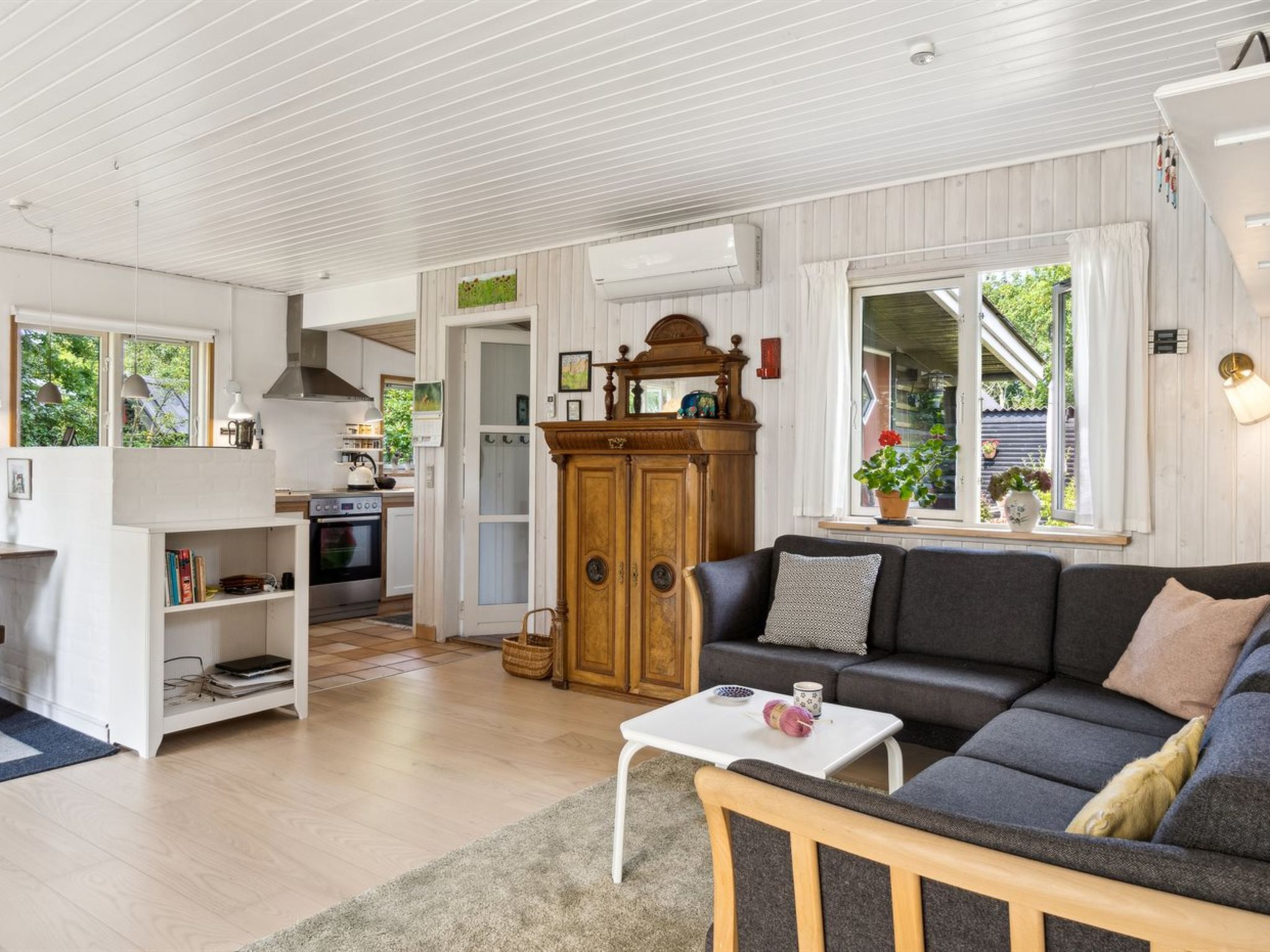 "Matilde" - 500m from the sea-Binnen