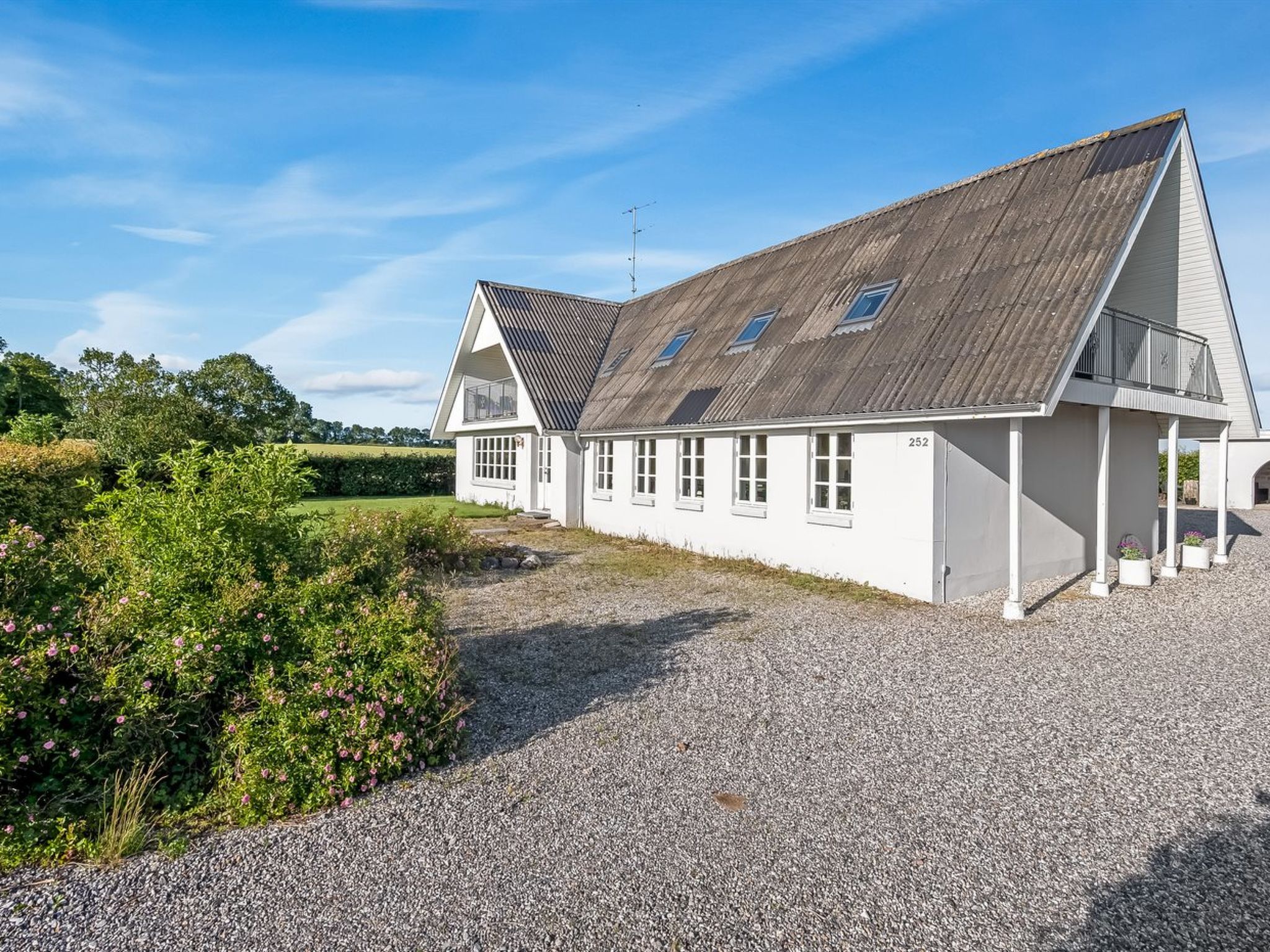 "Pauna" - 2.5km from the sea — House (4 of 25)