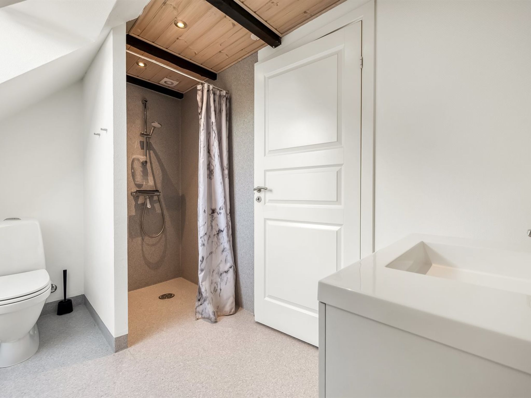 "Pauna" - 2.5km from the sea-Inside