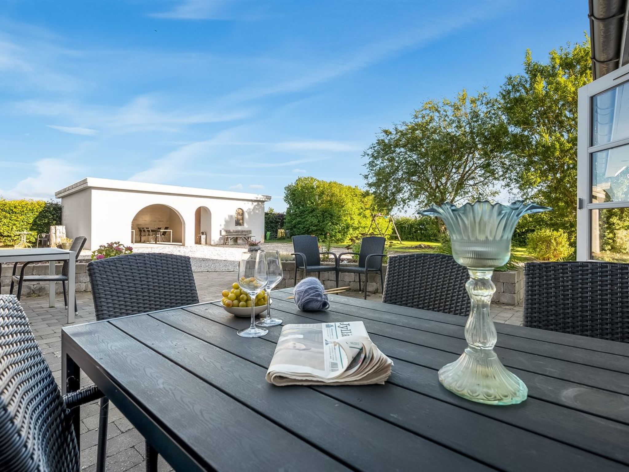 "Pauna" - 2.5km from the sea-Outside