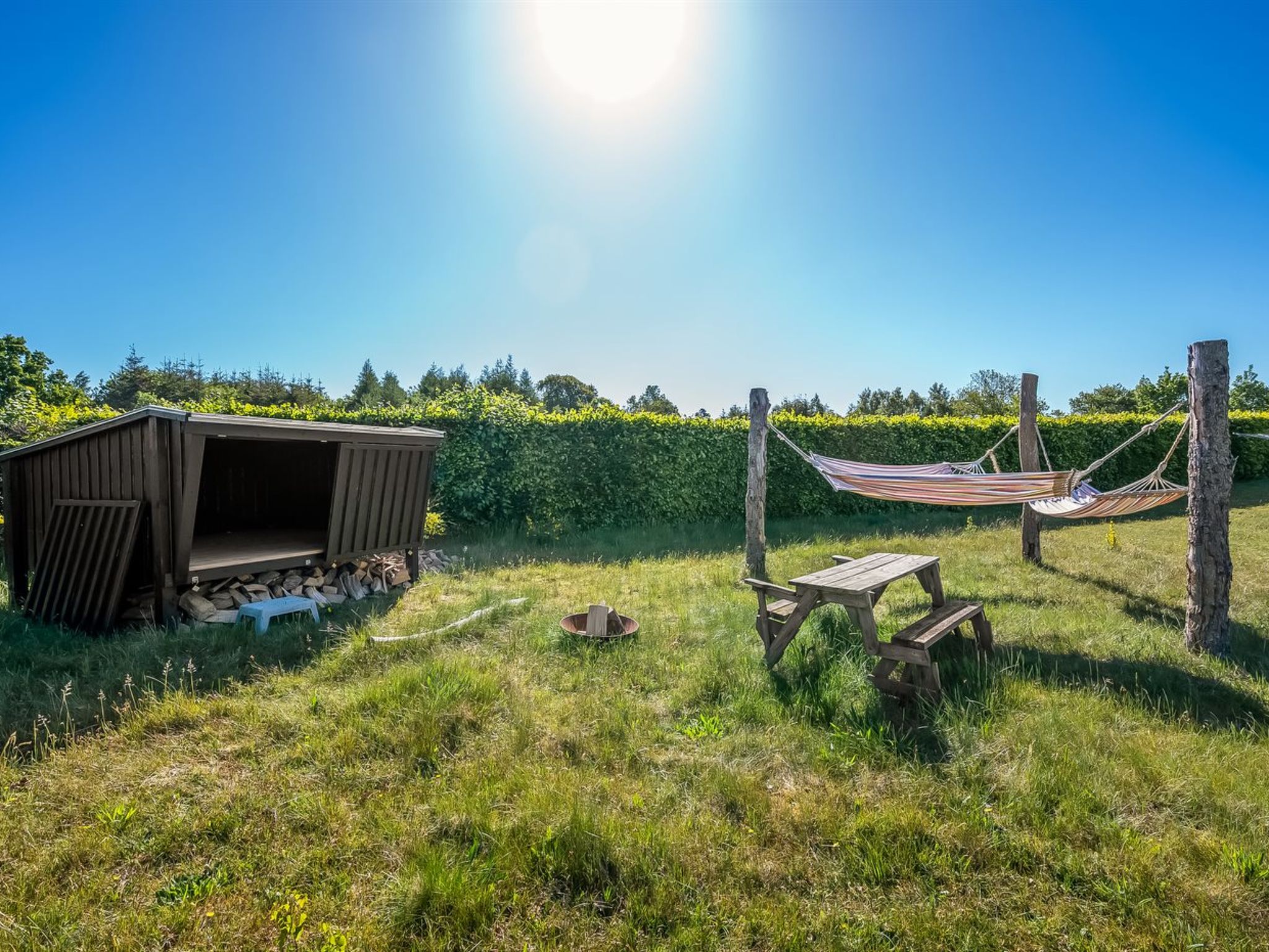 "Ally" - 1.2km from the sea - Buiten