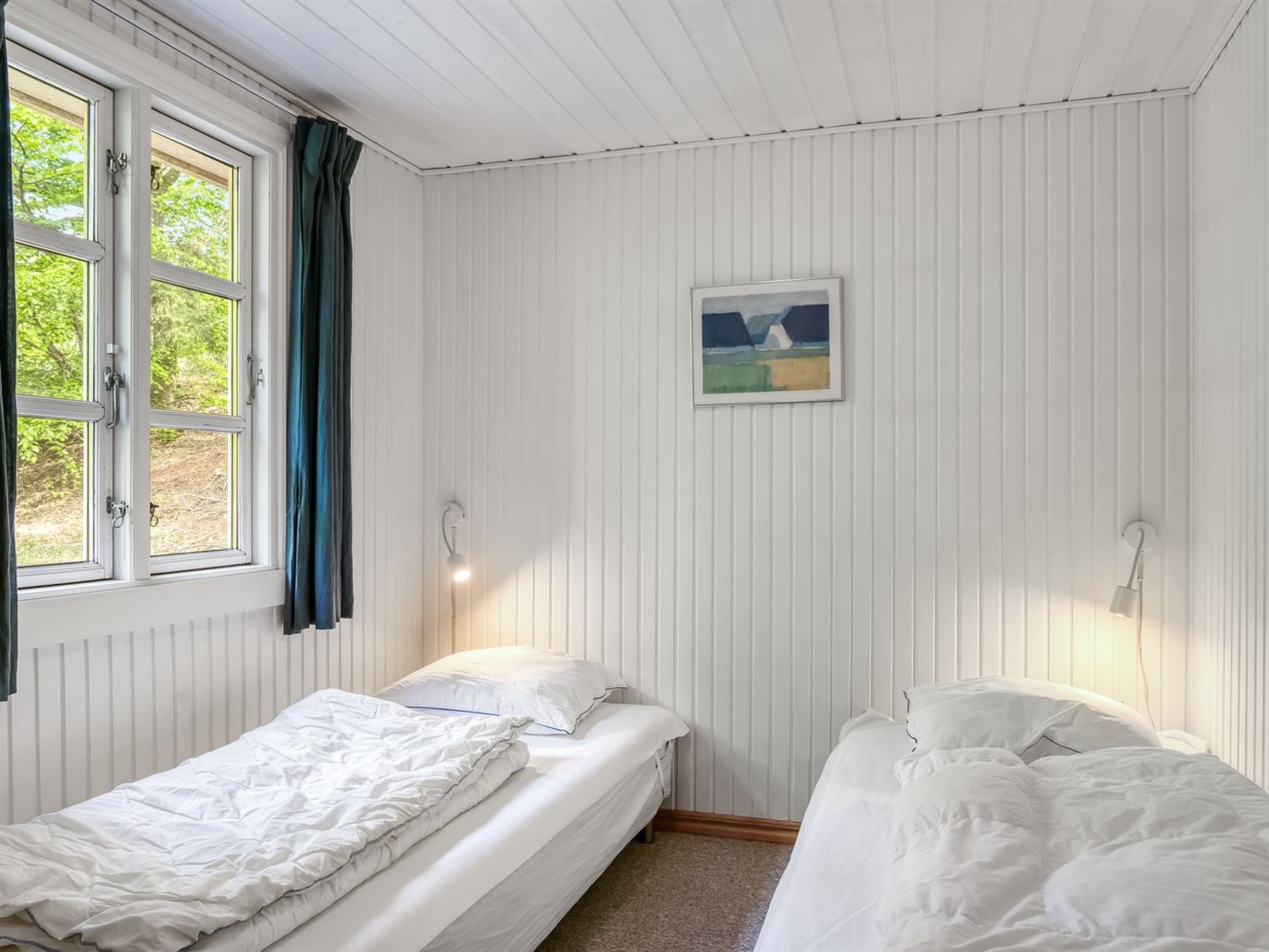 "Lilija" - 7.9km to the fjord - Binnen