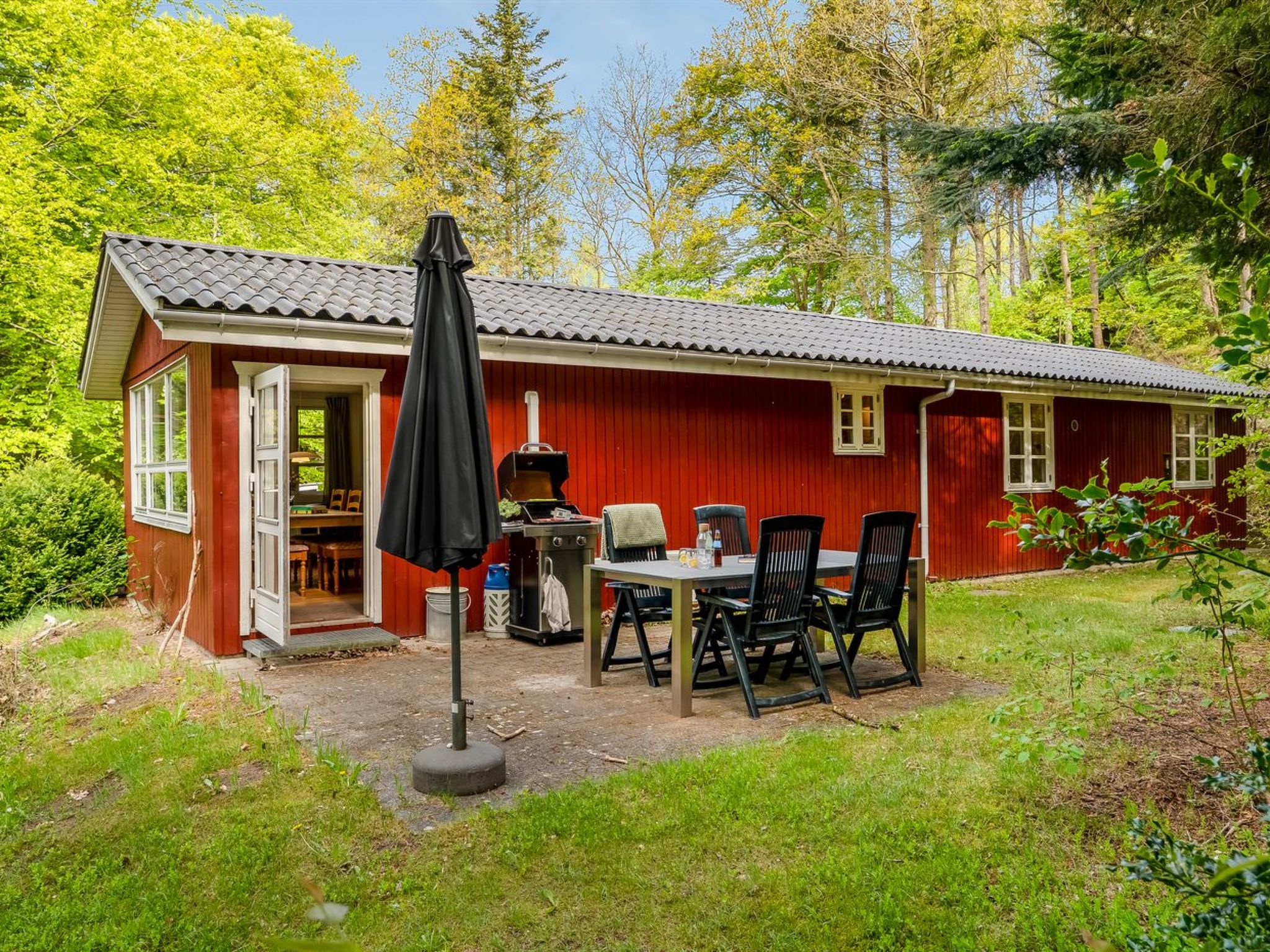 "Lilija" - 7.9km to the fjord - Buiten