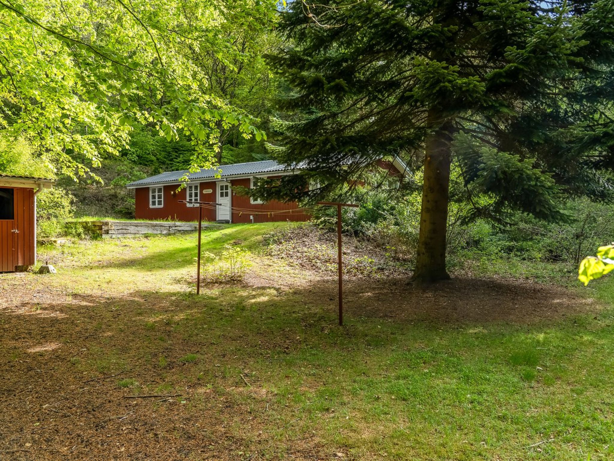 "Lilija" - 7.9km to the fjord - Buiten