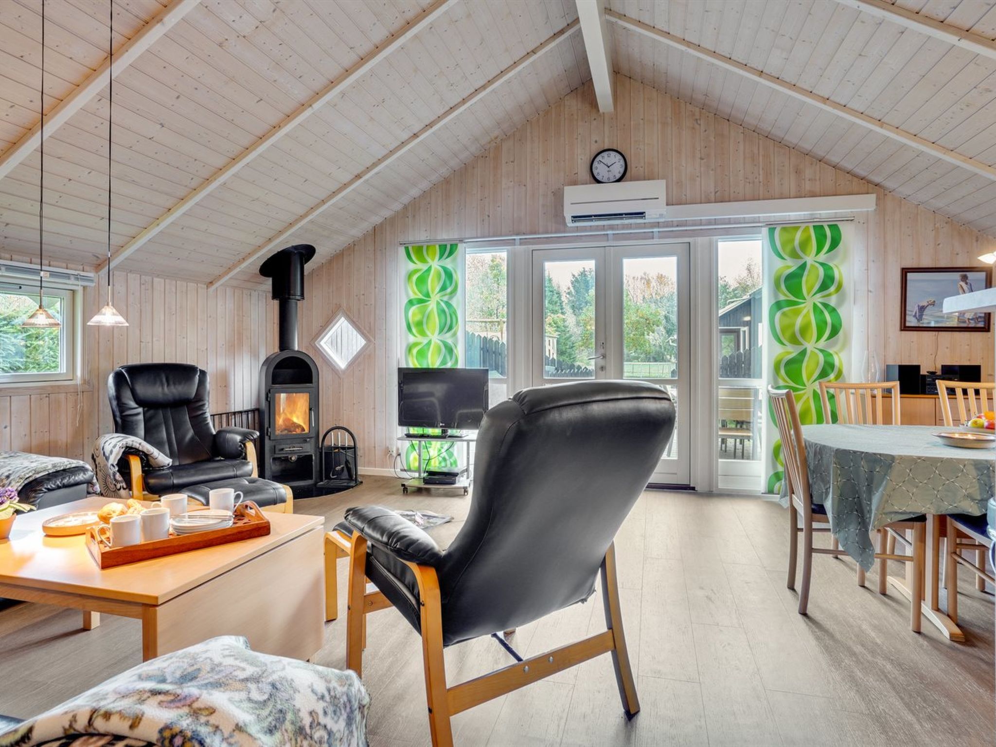 "Kalli" - 350m to the fjord-Binnen