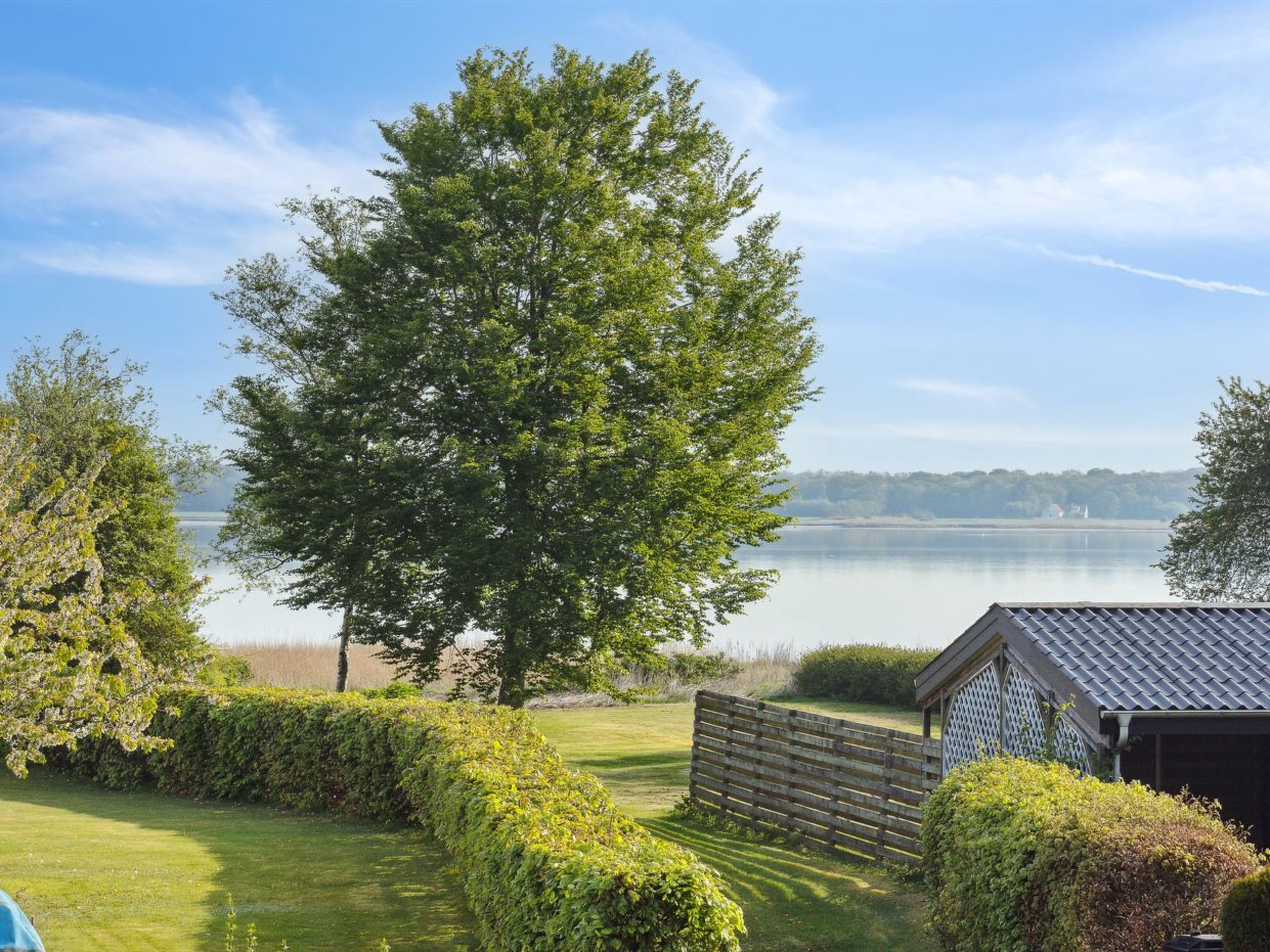 "Bendine" - 100m to the fjord-Outside