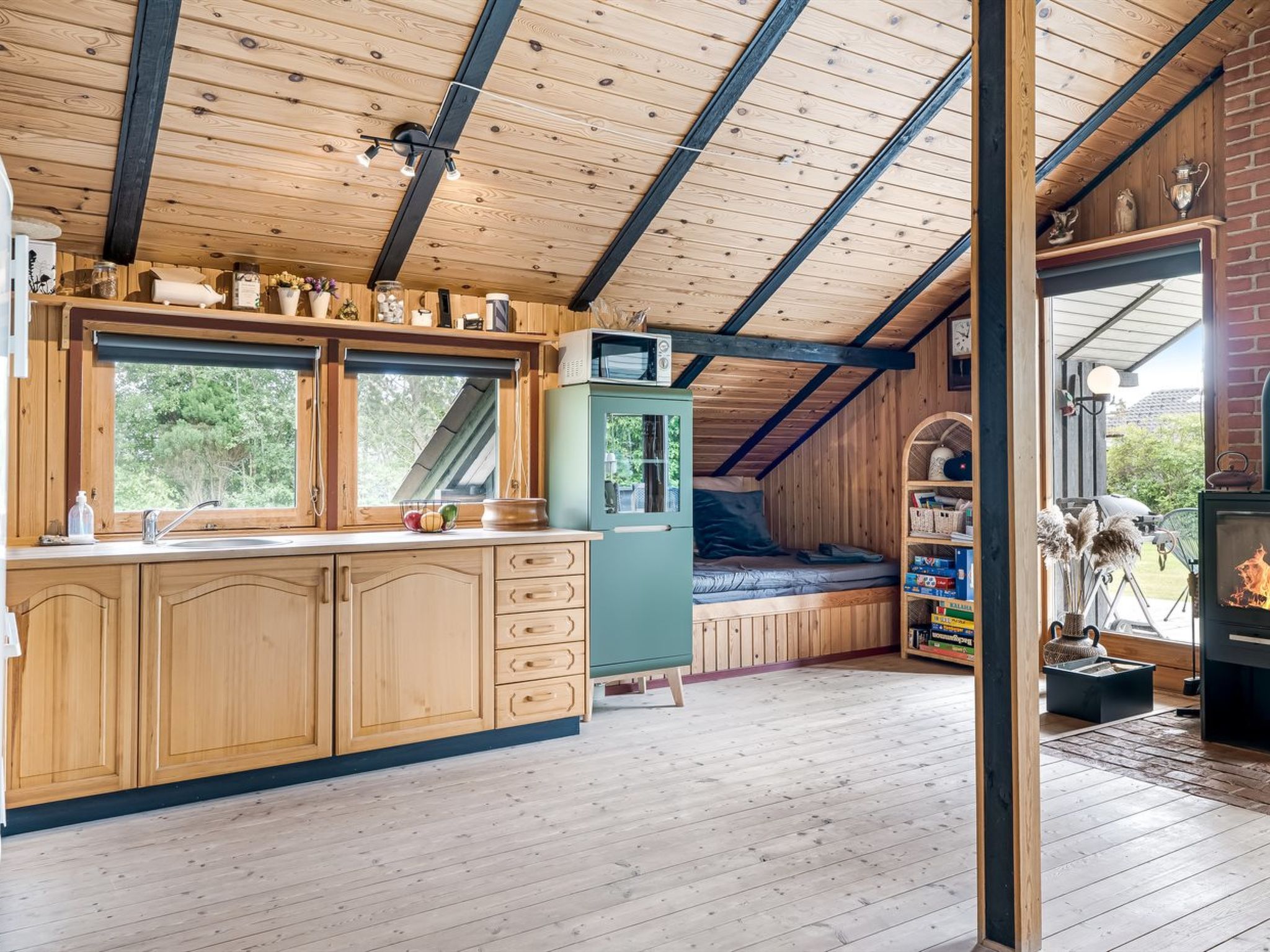 "Folki" - 250m from the sea-Binnen