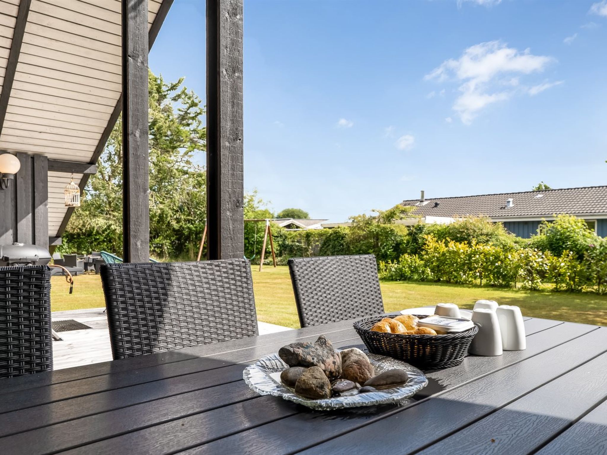 "Folki" - 250m from the sea-Buiten