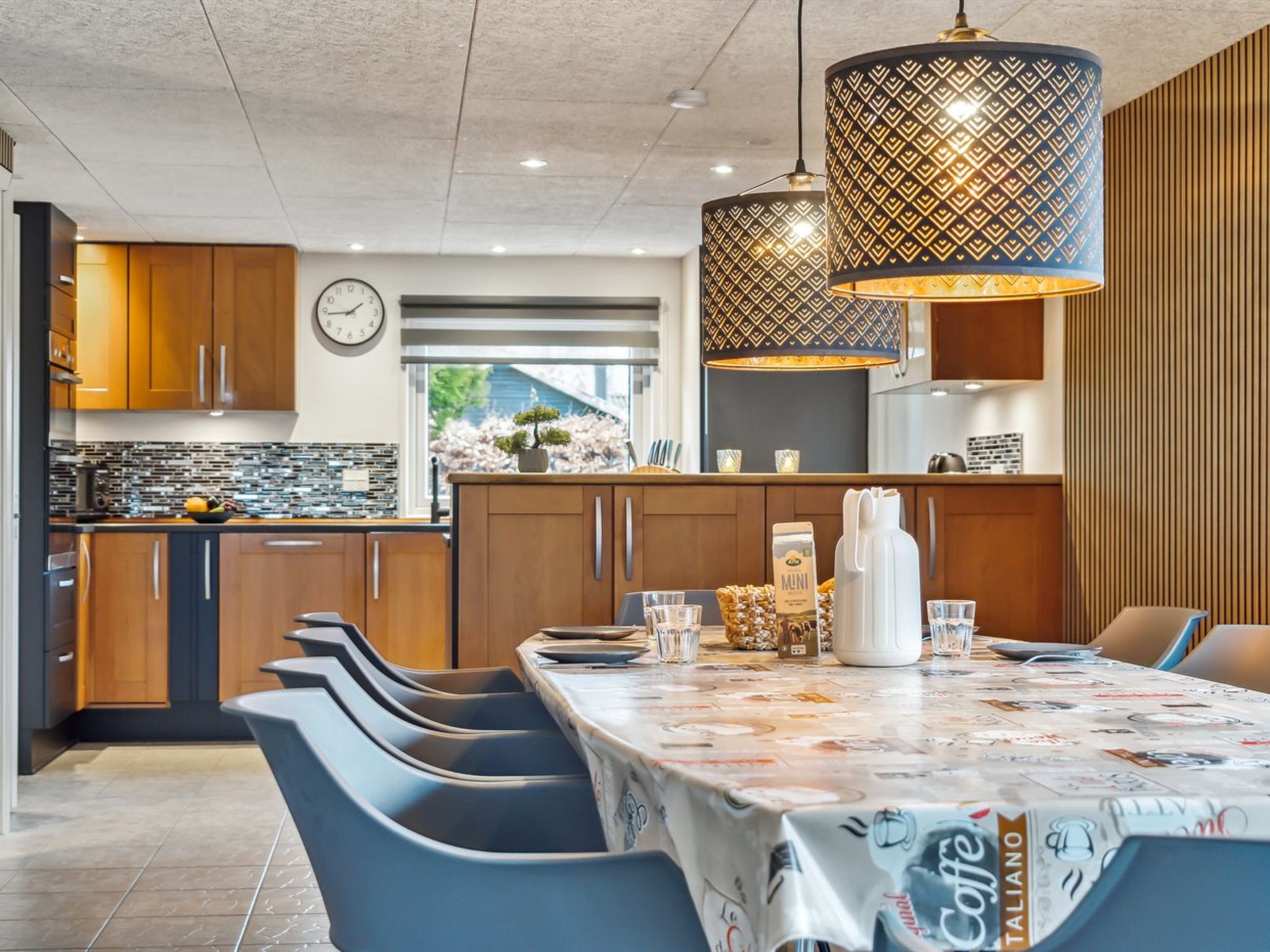 "Fidelia" - 400m from the sea-Binnen