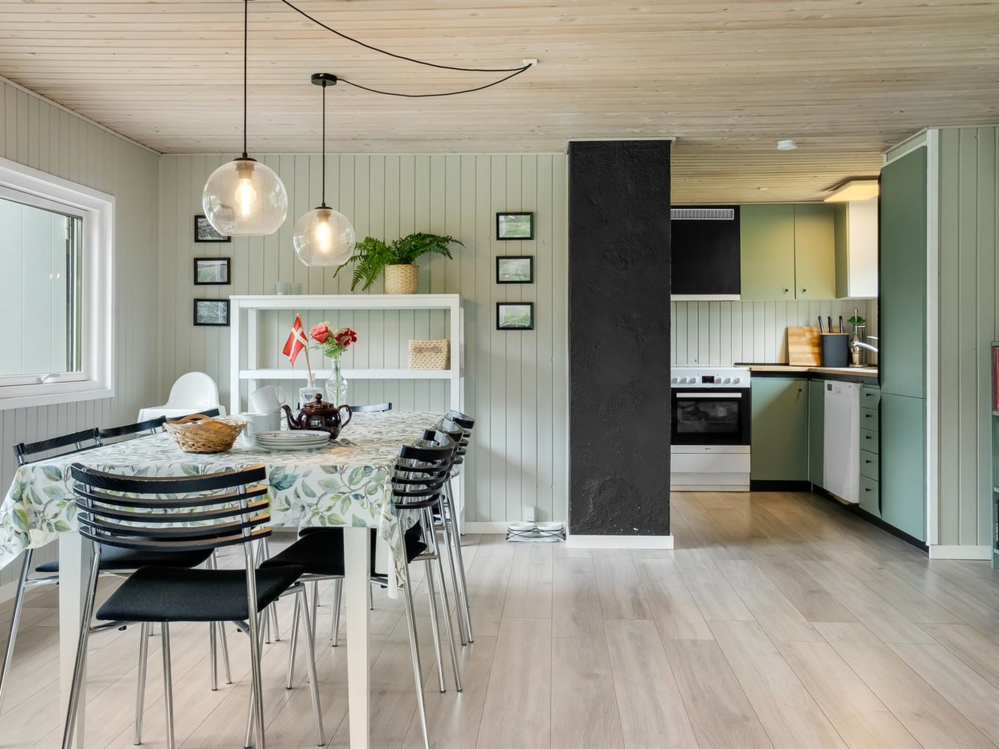 "Alkil" - 350m to the fjord-Inside