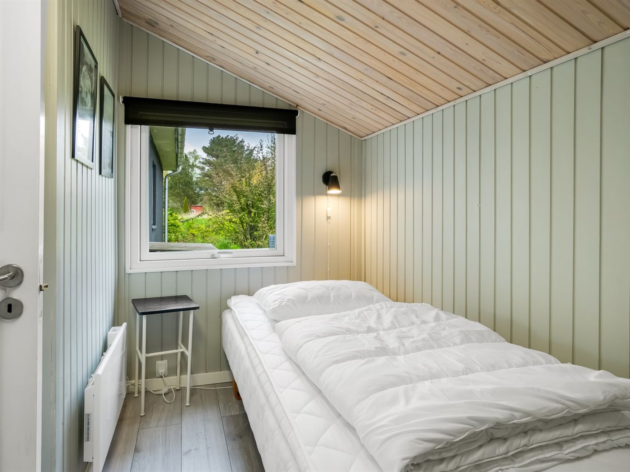 "Alkil" - 350m to the fjord-Inside