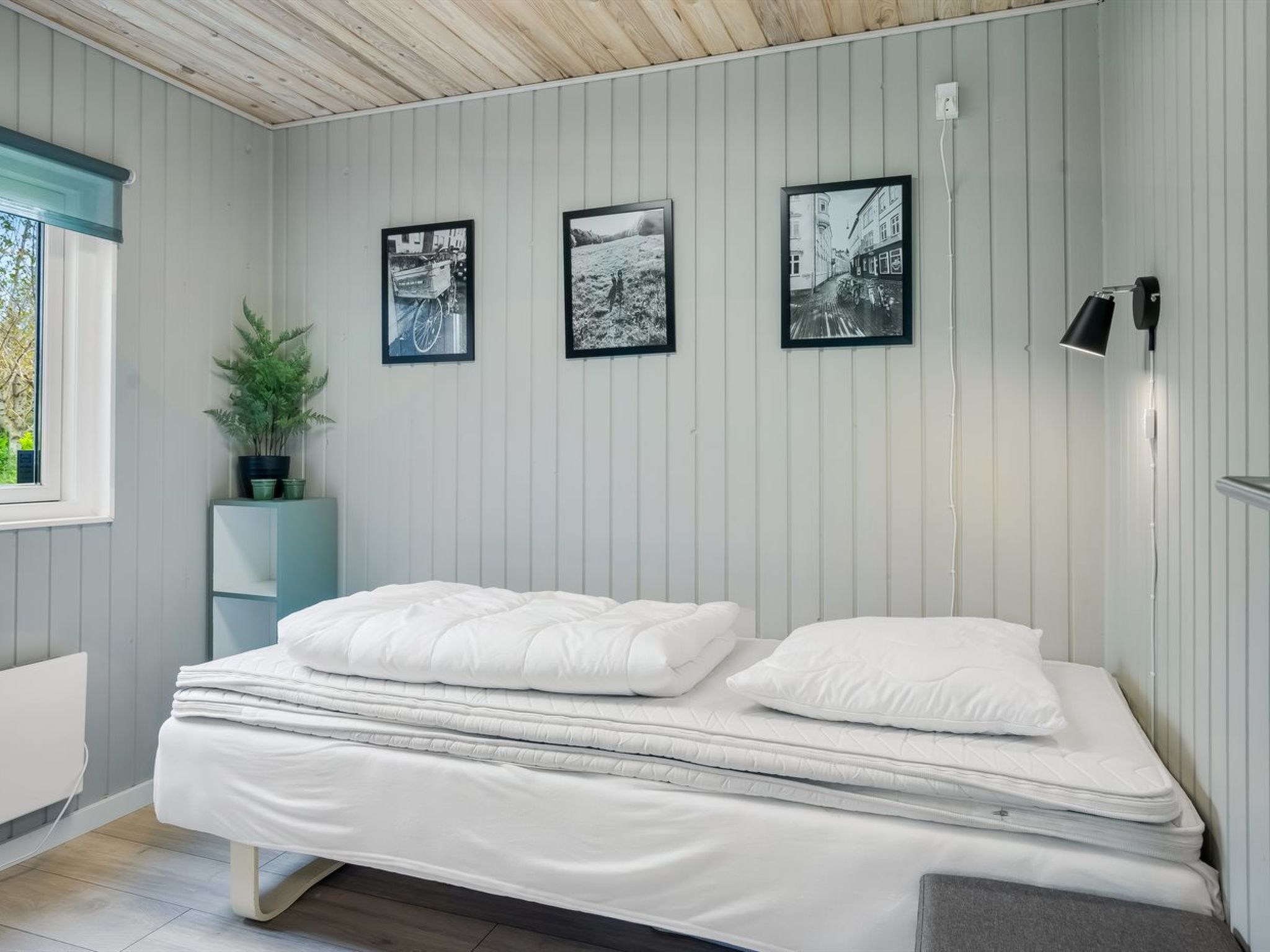 "Alkil" - 350m to the fjord-Inside