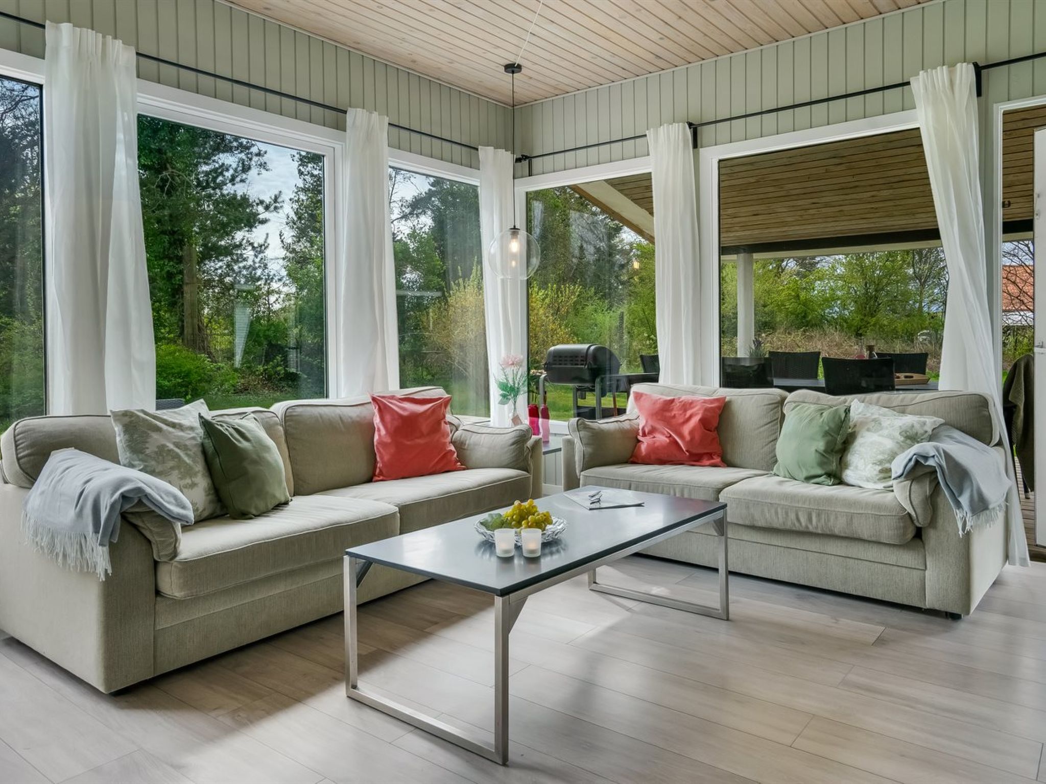 "Alkil" - 350m to the fjord-Inside