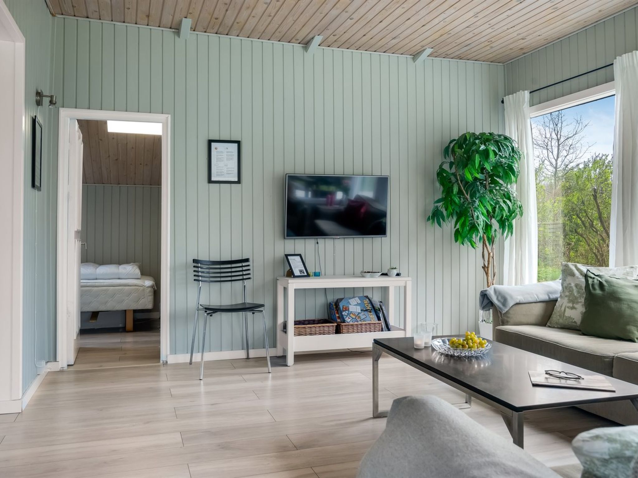 "Alkil" - 350m to the fjord-Inside