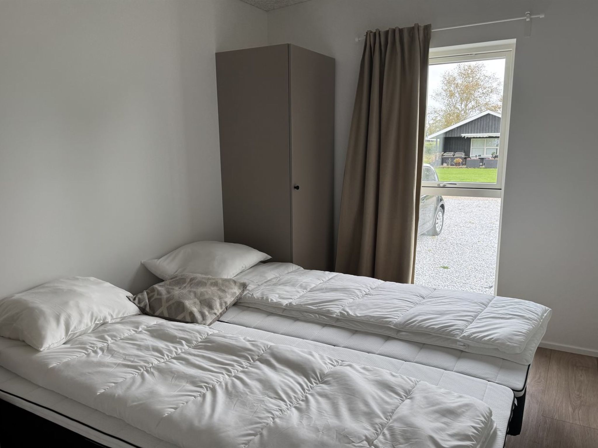 "Barnet" - 180m to the fjord-Binnen