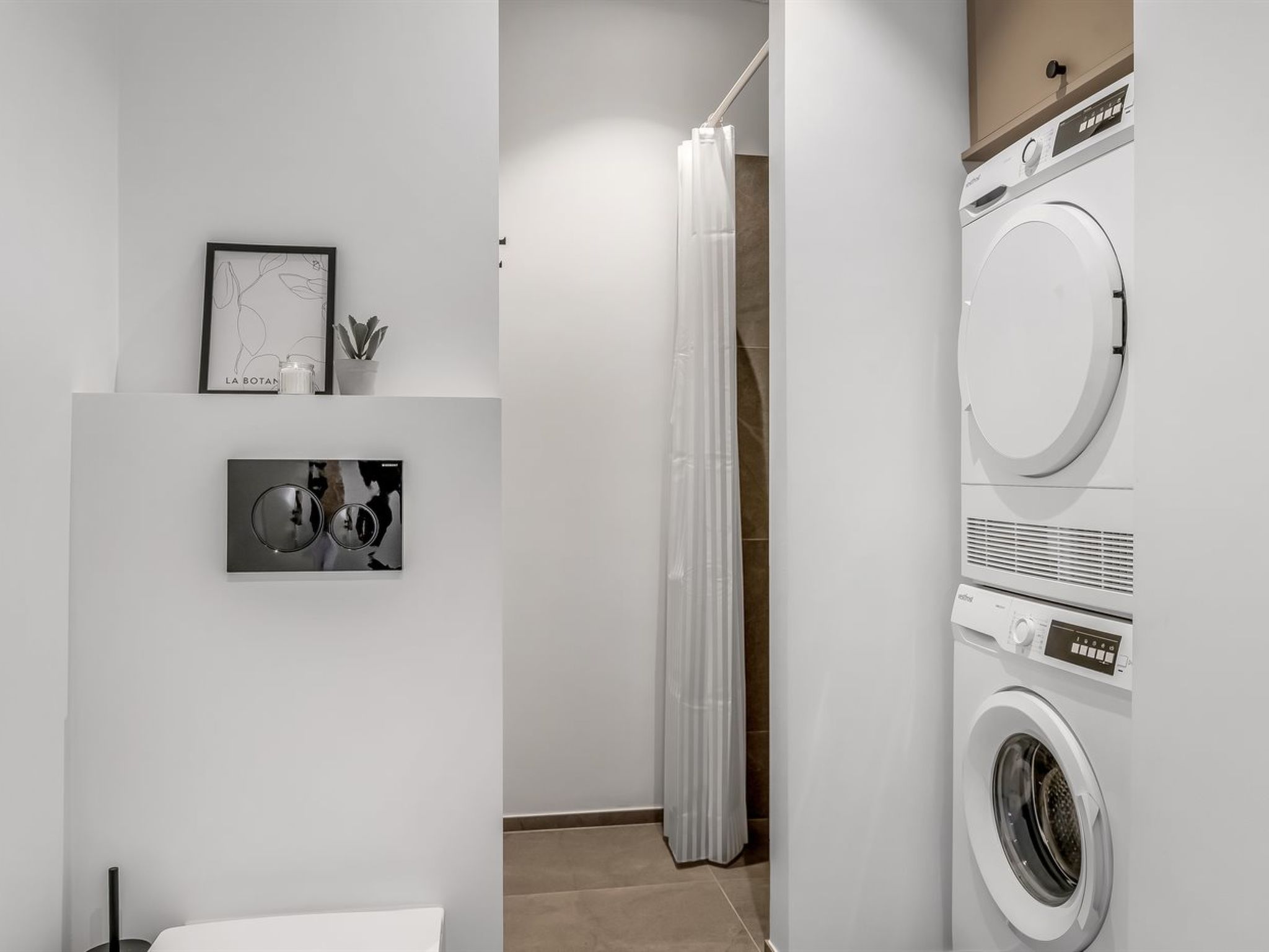 Photo of "Barnet" - 180m to the fjord