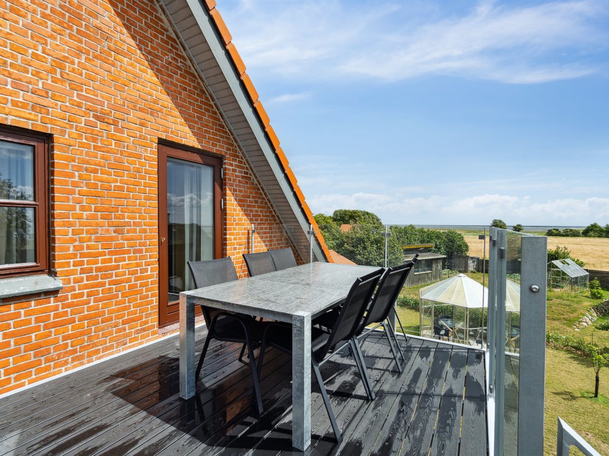 "Amely" - 500m from the sea - Buiten