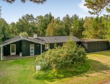 Vrijstaand vakantiehuis Orvokki met sauna op 125 meter van de zee in Sæby - thumbnail 1