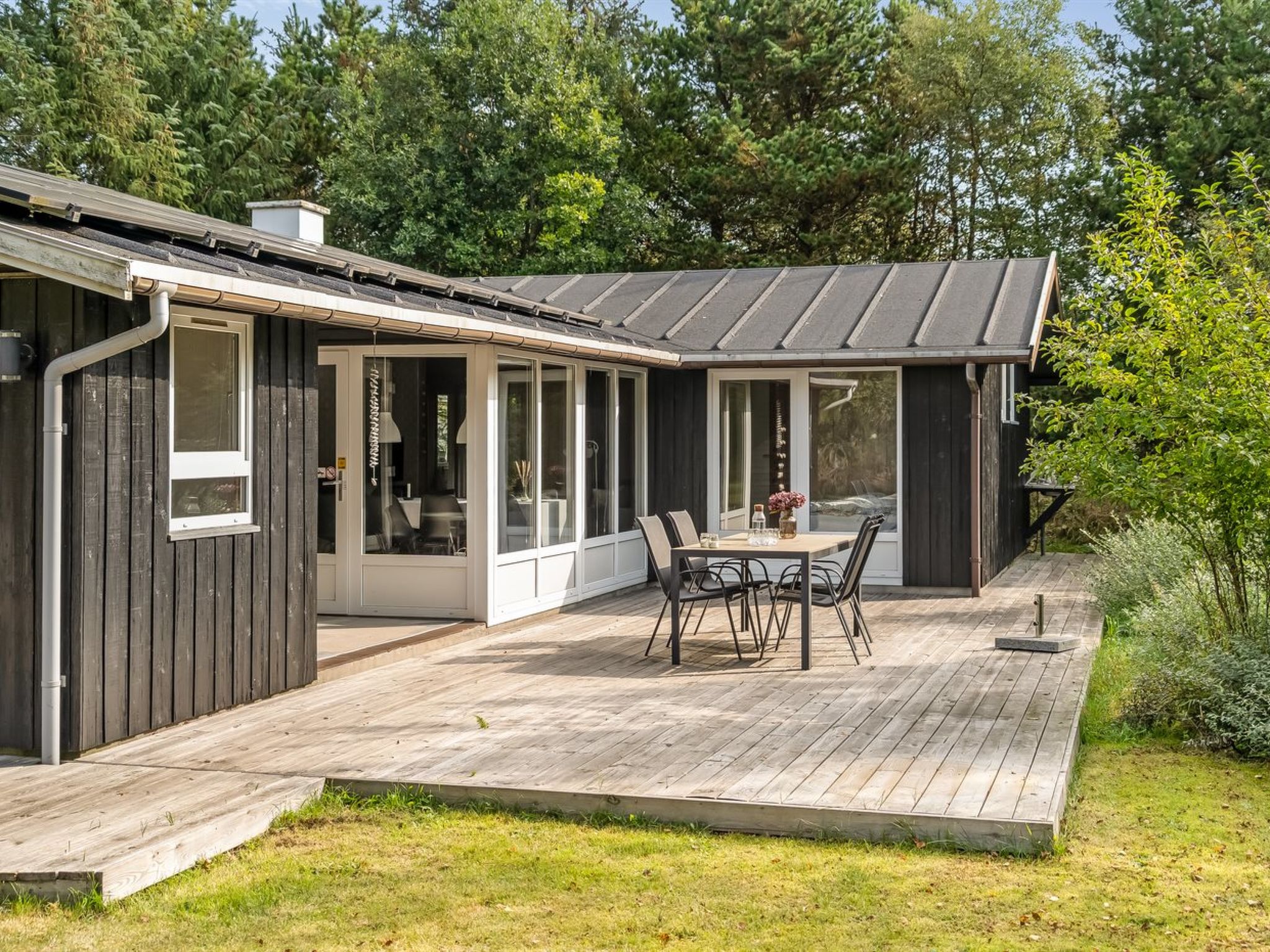 "Orvokki" - 125m from the sea - Buiten
