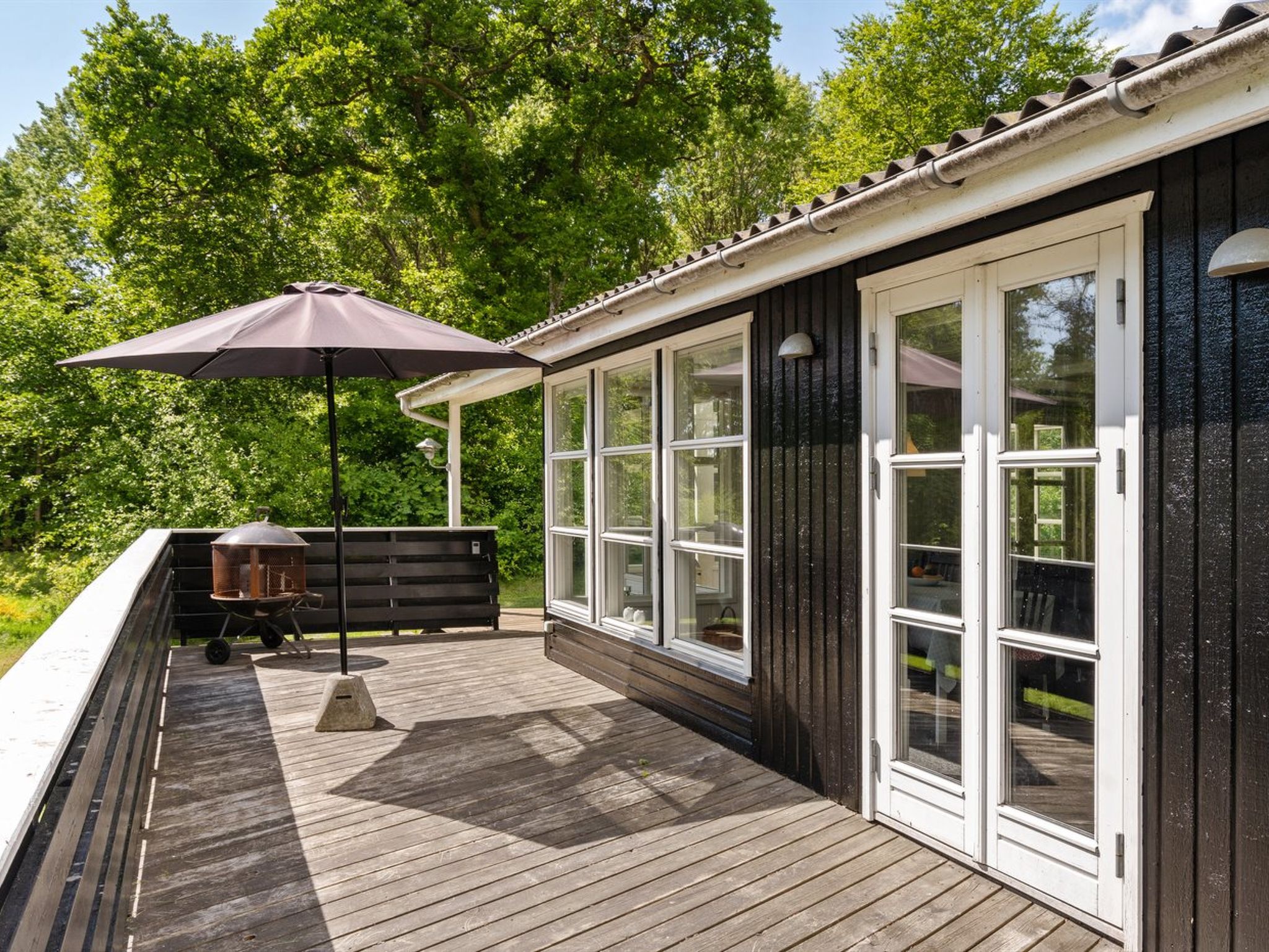 "Gunward" - 1.5km from the sea - Buiten
