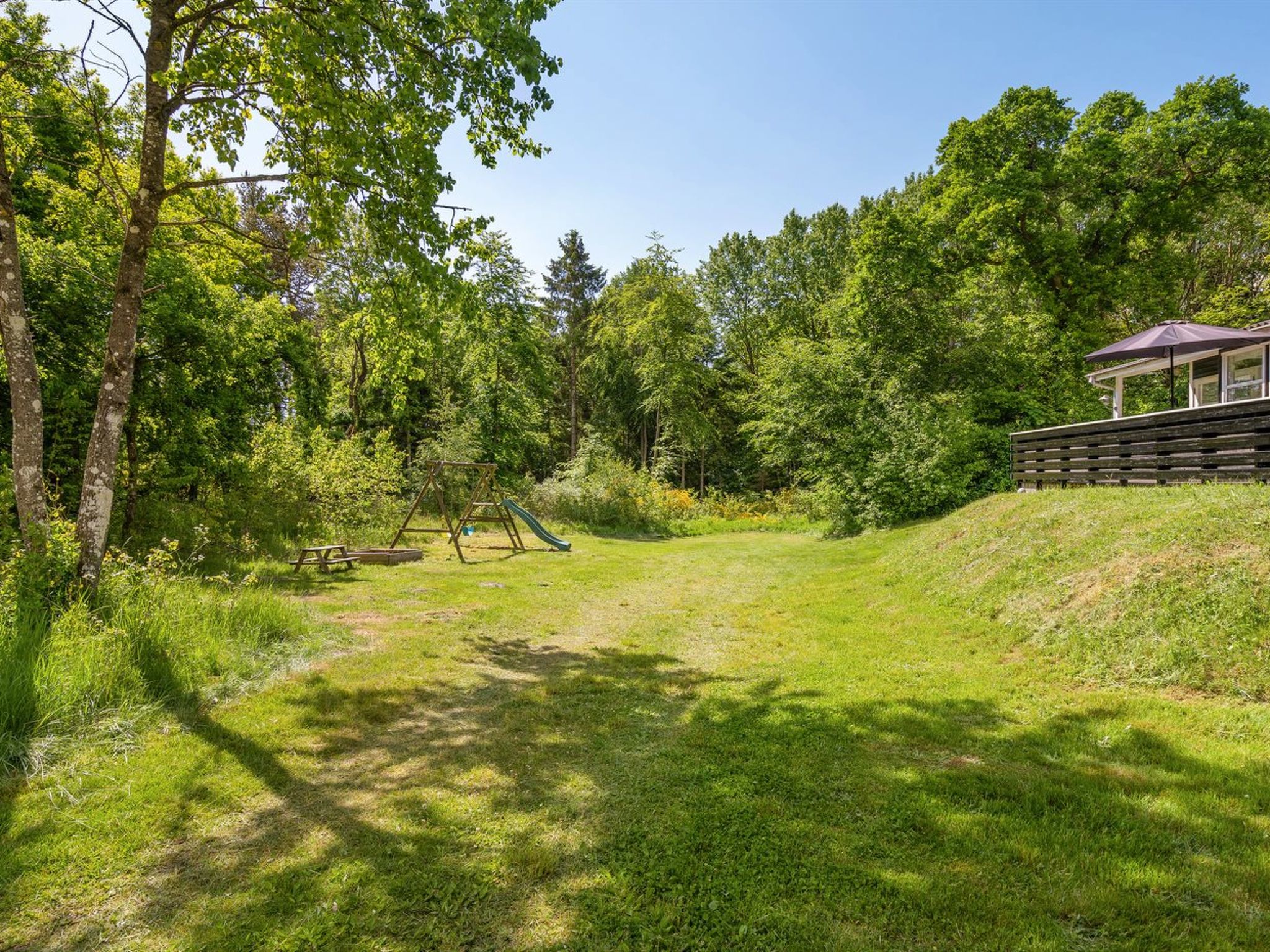 "Gunward" - 1.5km from the sea - Buiten
