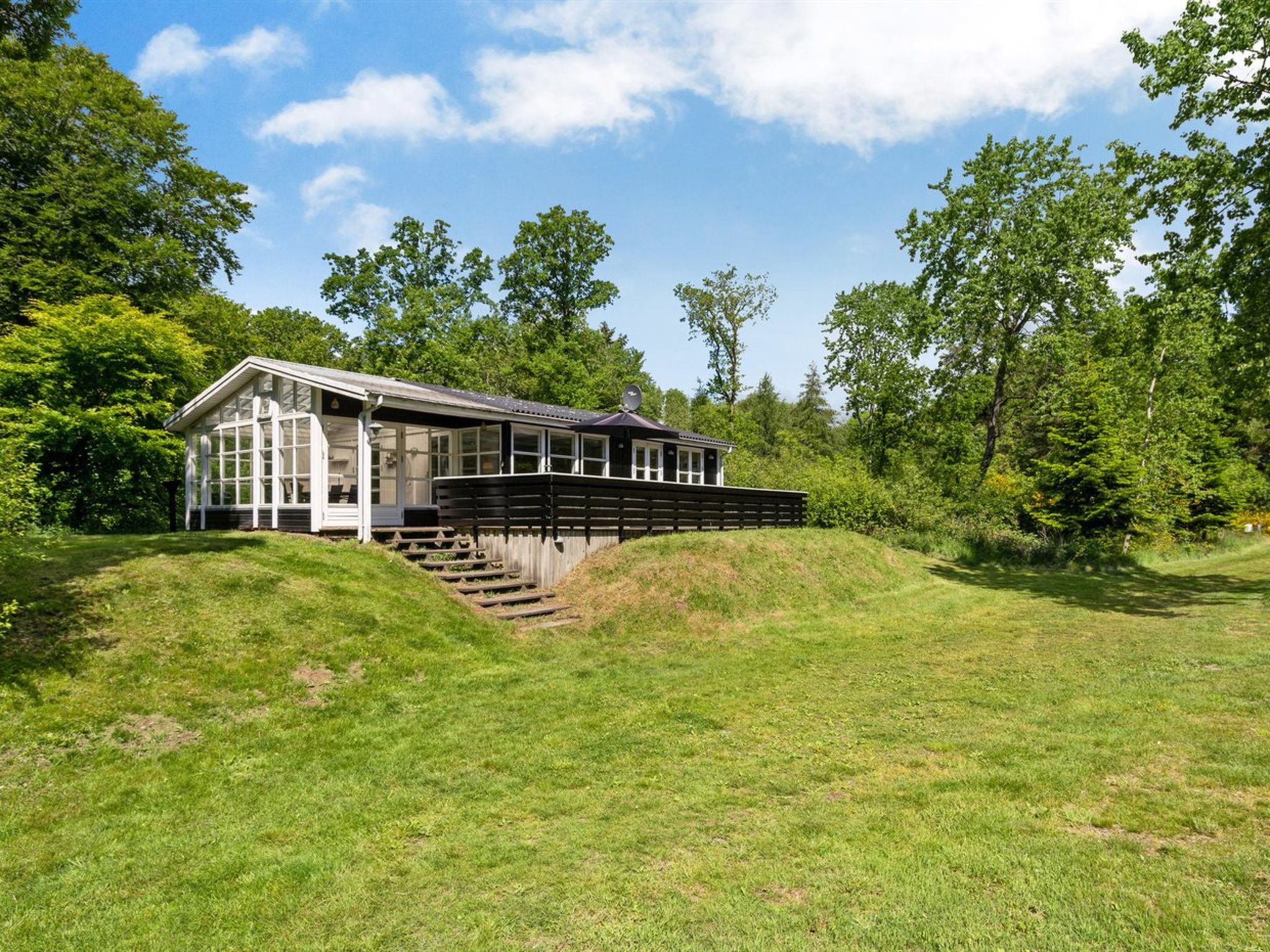 "Gunward" - 1.5km from the sea - Buiten