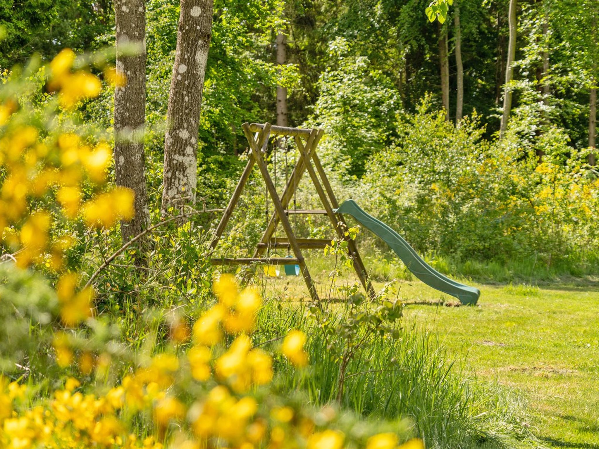 "Gunward" - 1.5km from the sea - Buiten