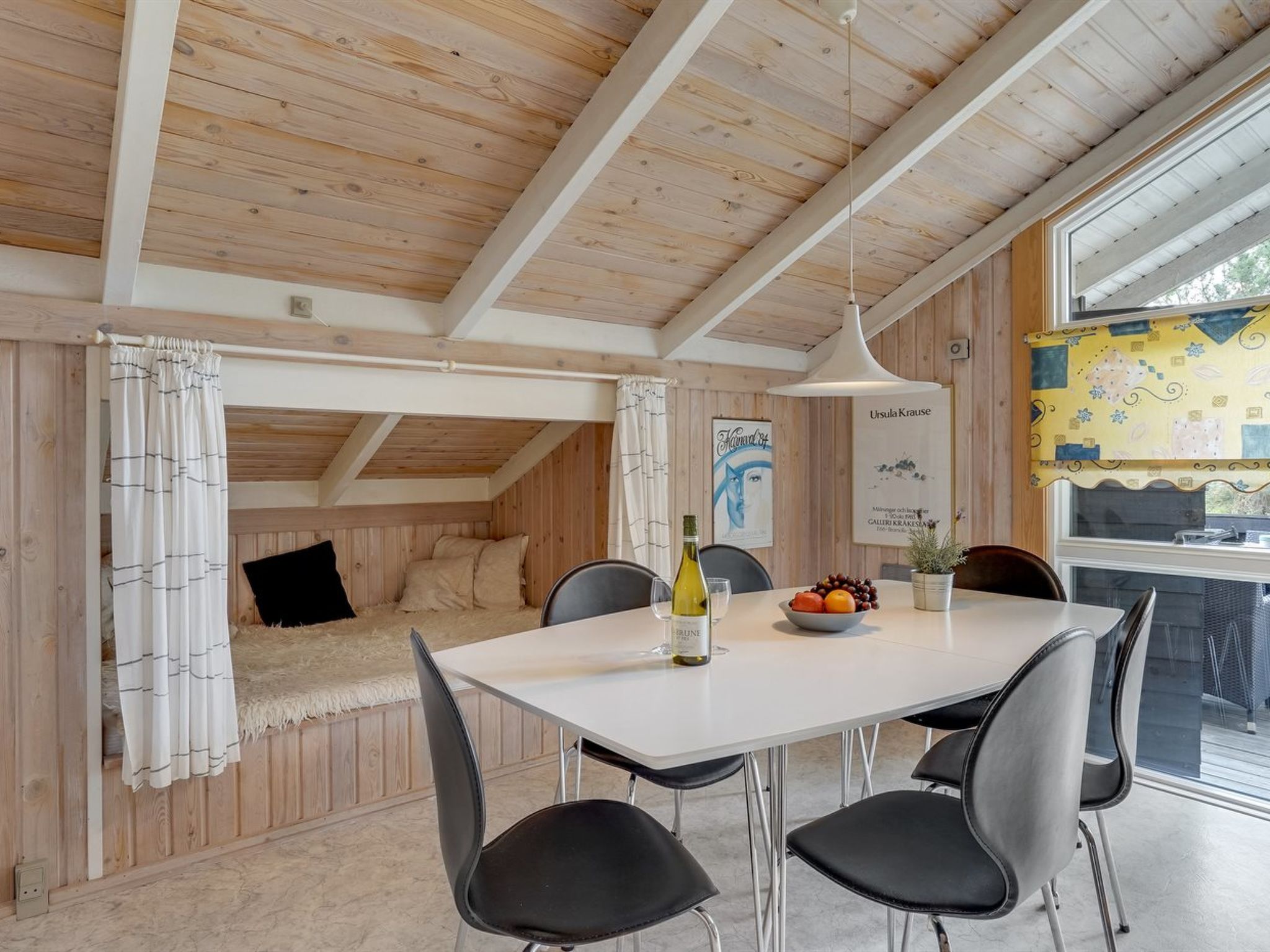"Alfi" - 150m from the sea - Binnen
