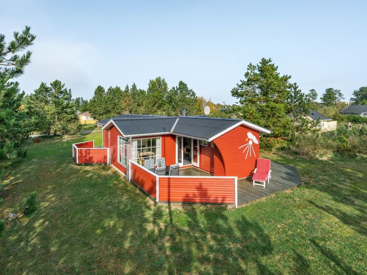 Vakantiehuis met open haard aan zee in Sæby in Sæby