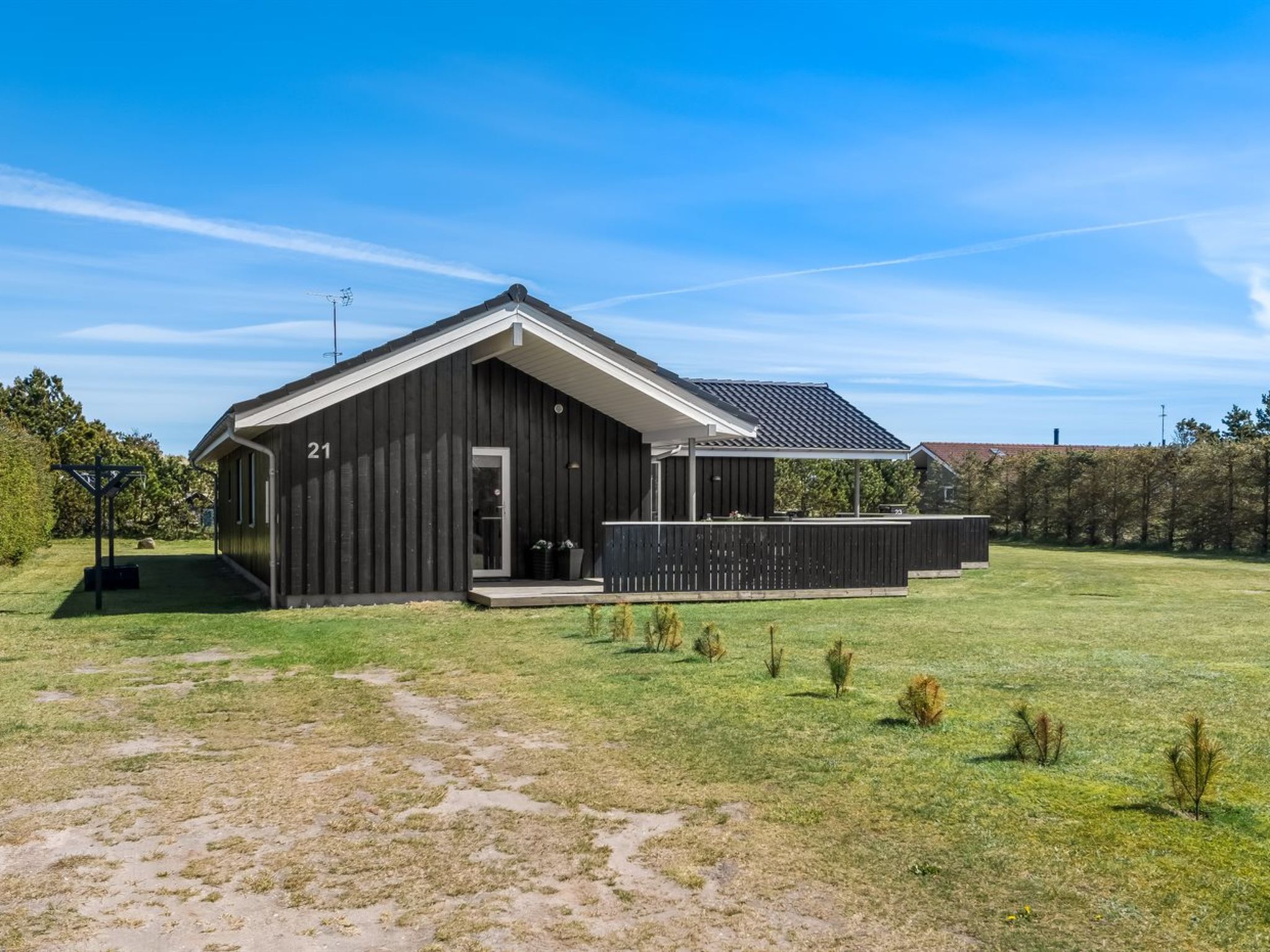 "Lirim" - 50m from the sea - Buiten