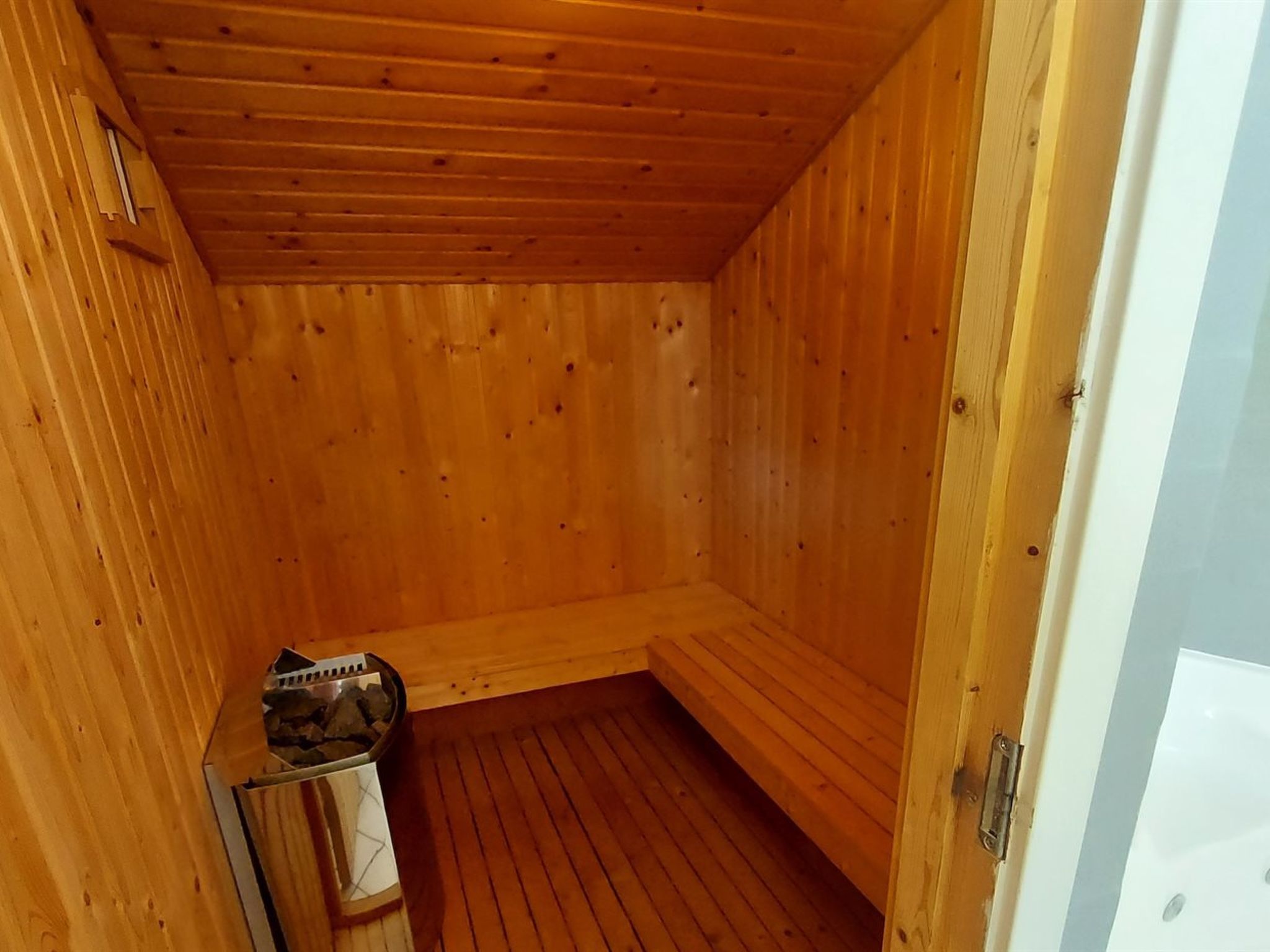 "Thorin" - 100m from the sea-Inside