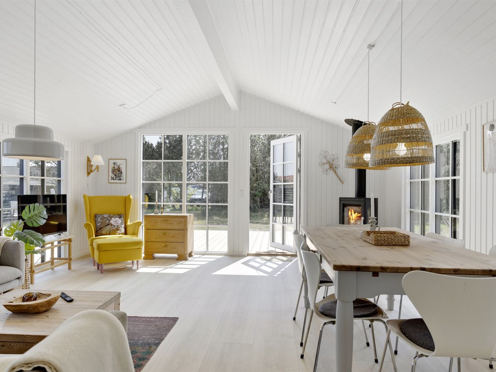 "Sheyla" - 150m from the sea-Binnen