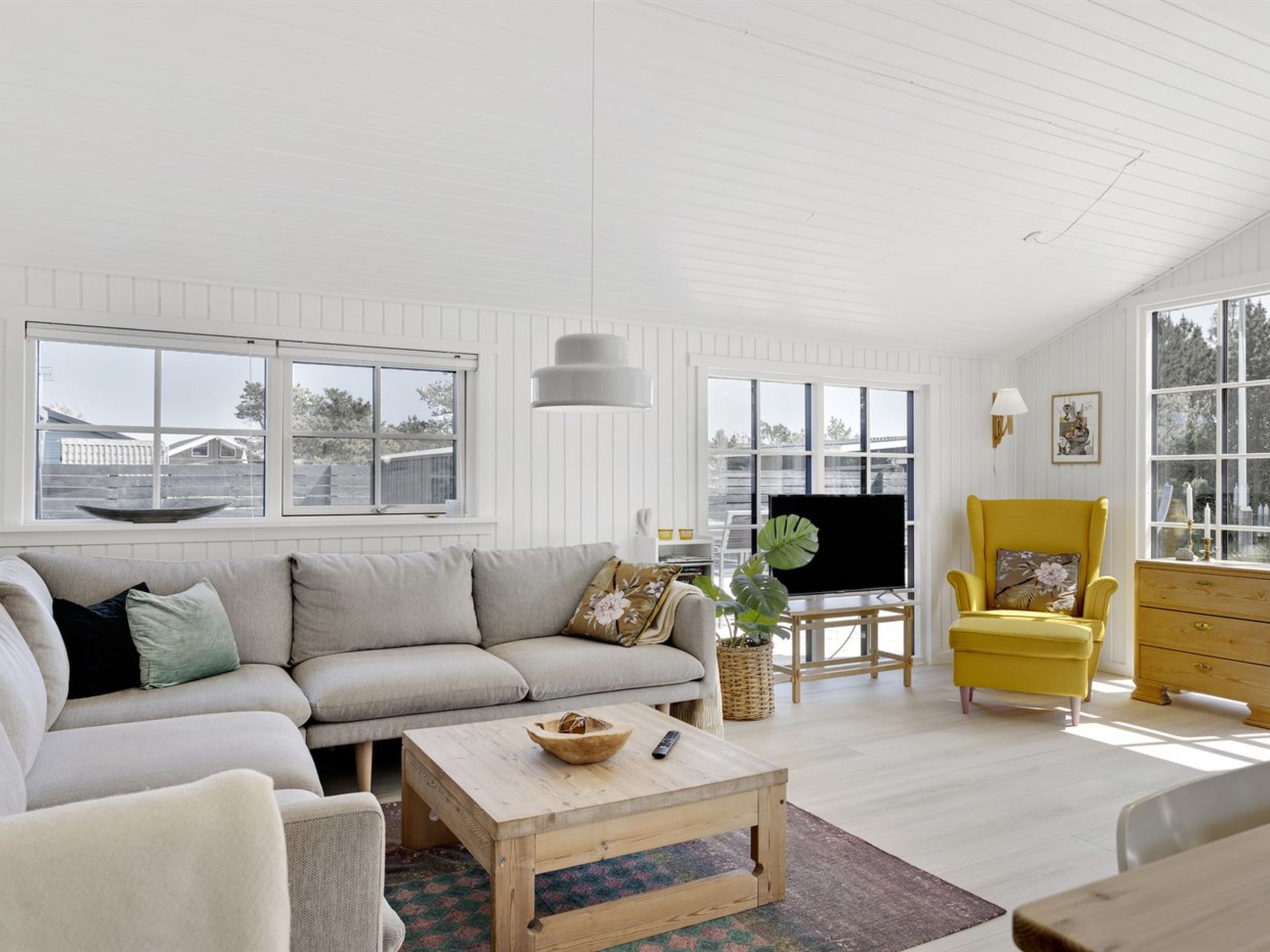 "Sheyla" - 150m from the sea-Binnen