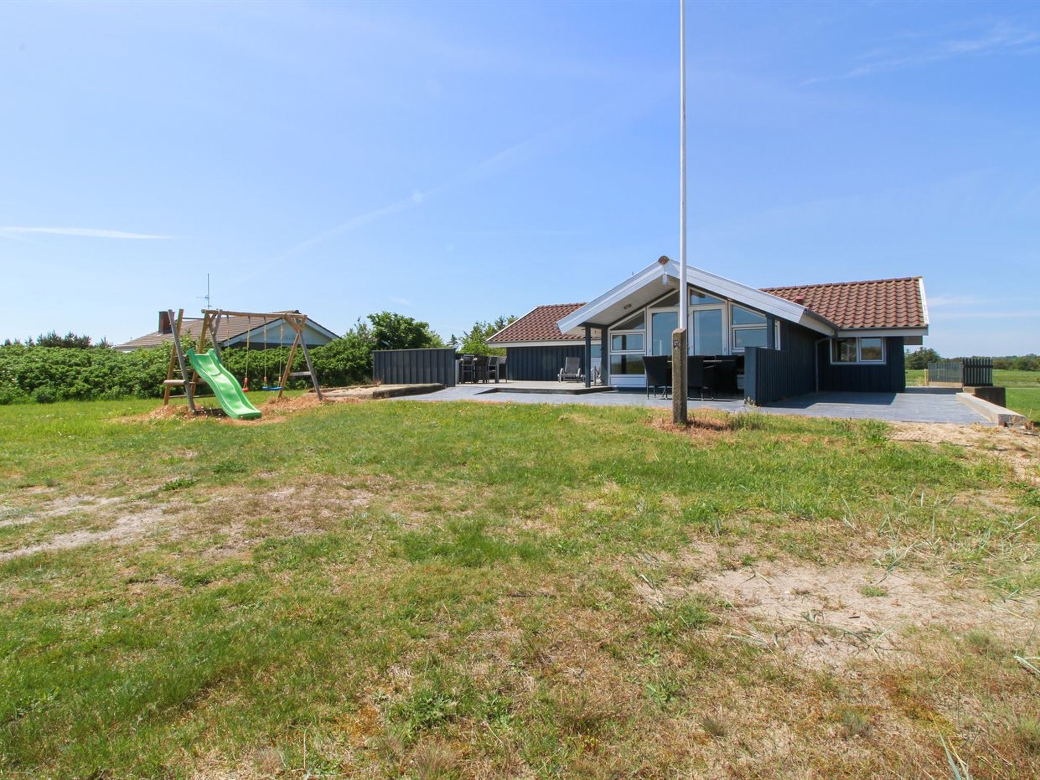 "Edmer" - 50m from the sea
