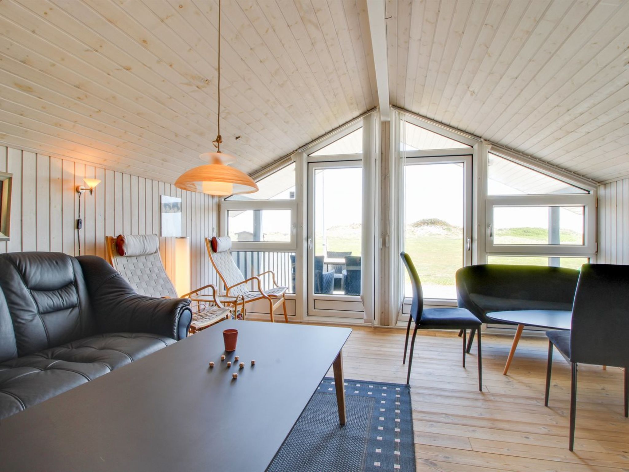 "Edmer" - 50m from the sea